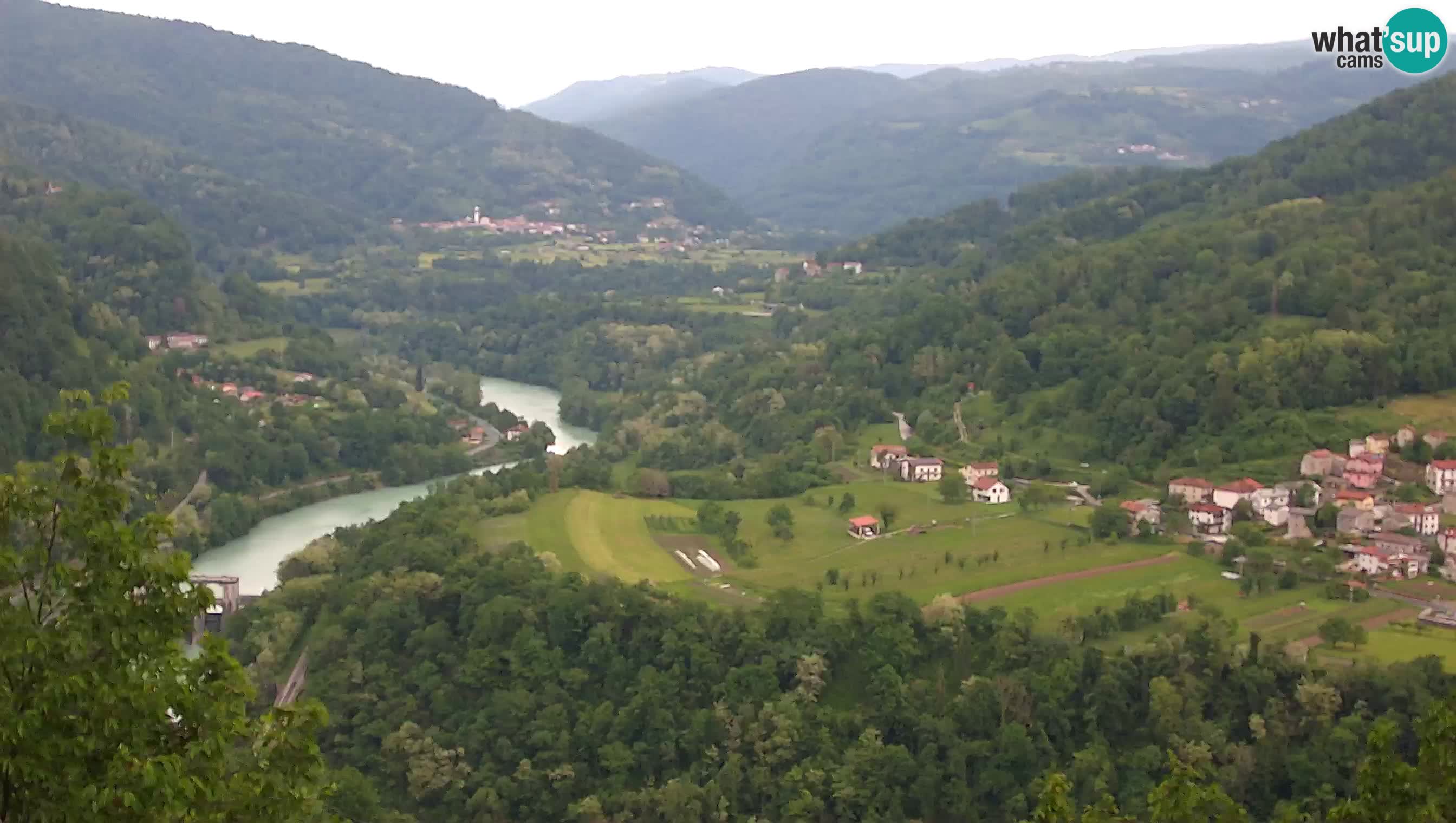 Spletna kamera Kanal ob Soči – pogled na Sočo, Ajbo, Bodrež in Ročinj