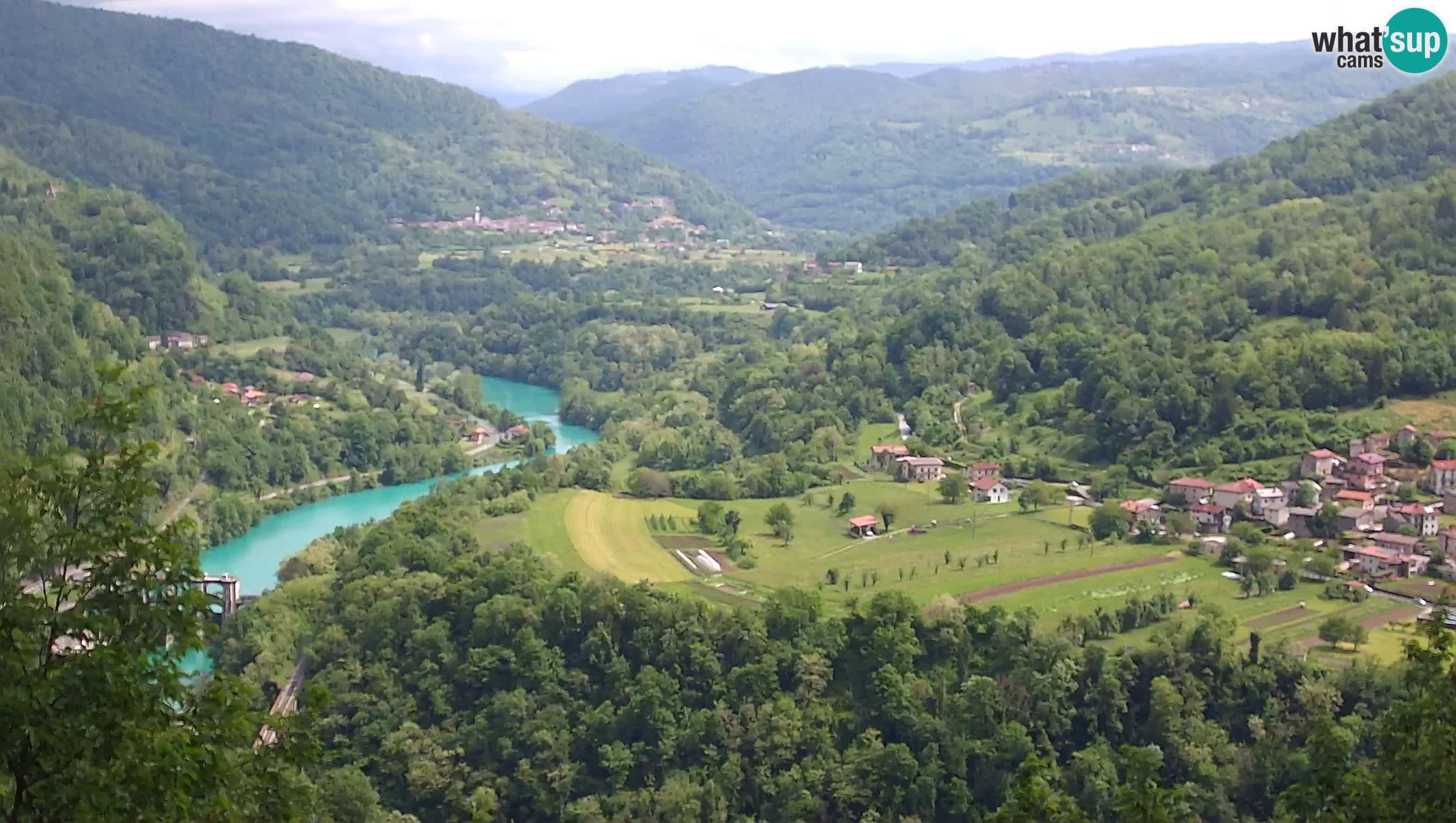 Camera en vivo Kanal ob Soči – Vue sur la rivière Soča, Ajba, Bodrež y Ročinj