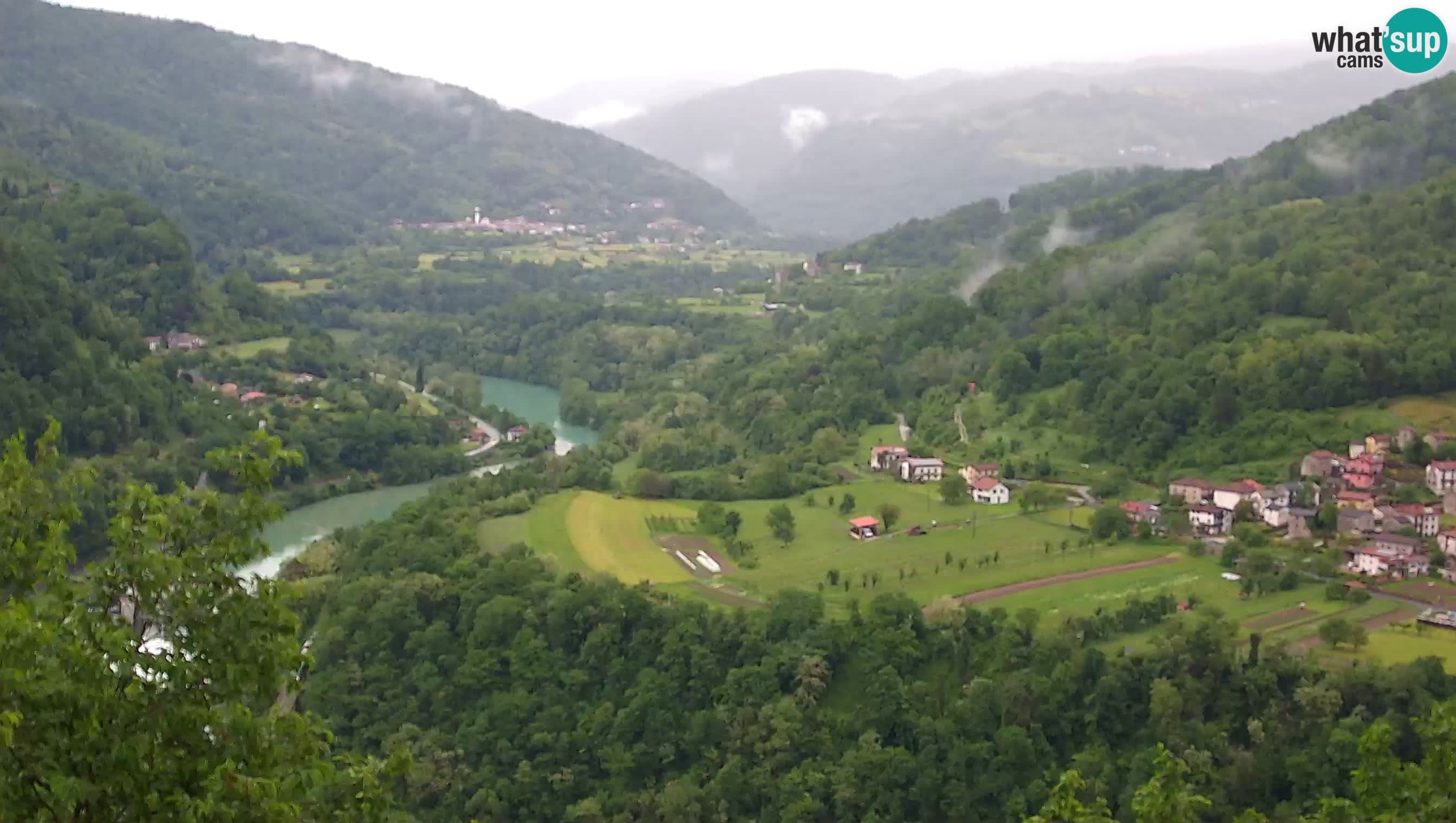 Camera en vivo Kanal ob Soči – Vue sur la rivière Soča, Ajba, Bodrež y Ročinj
