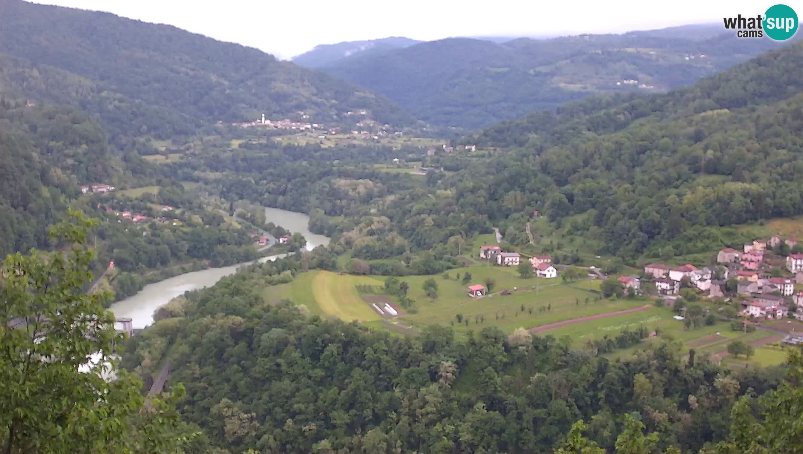 Camera en vivo Kanal ob Soči – Vue sur la rivière Soča, Ajba, Bodrež y Ročinj