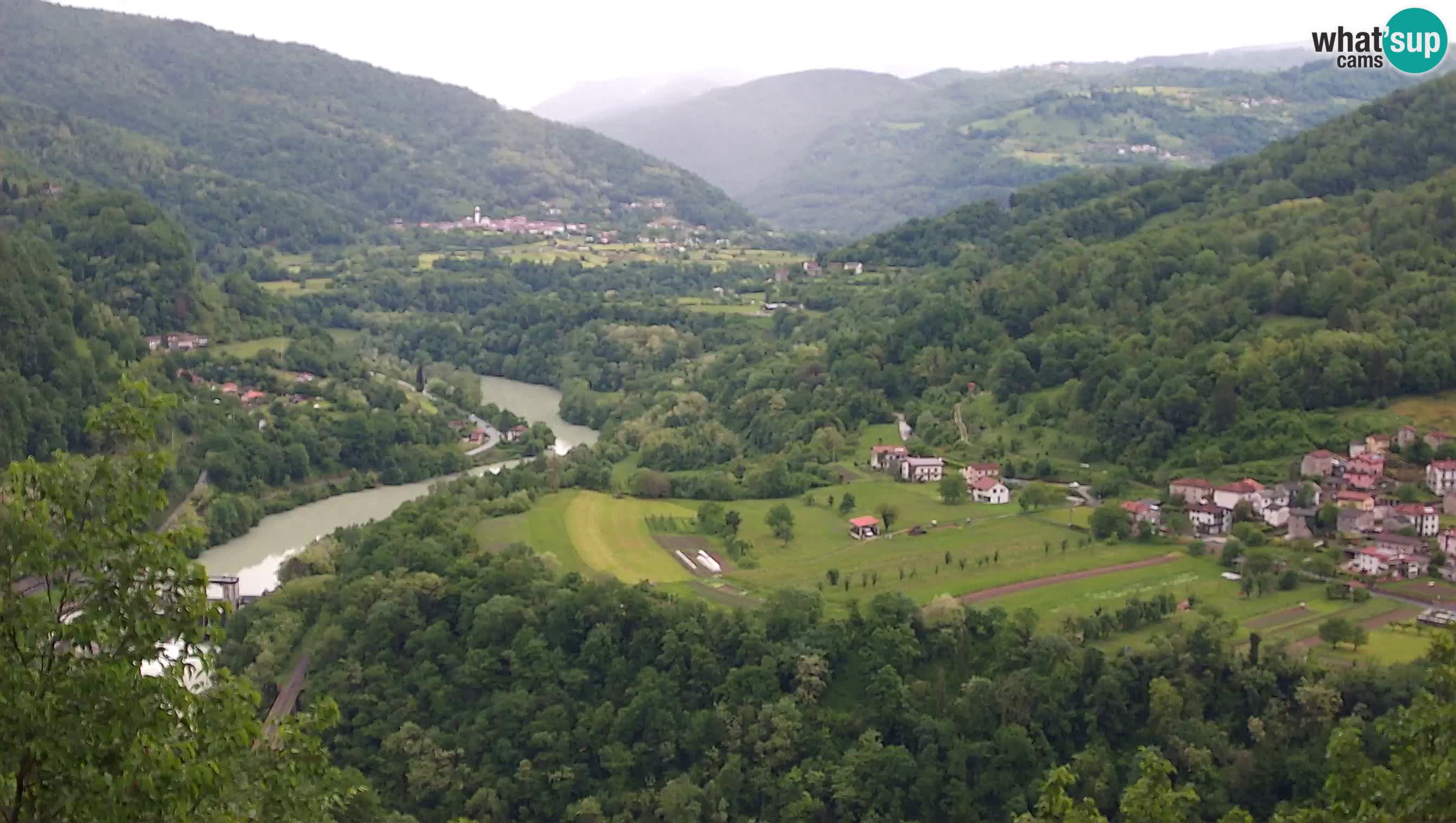 Camera en vivo Kanal ob Soči – Vue sur la rivière Soča, Ajba, Bodrež y Ročinj