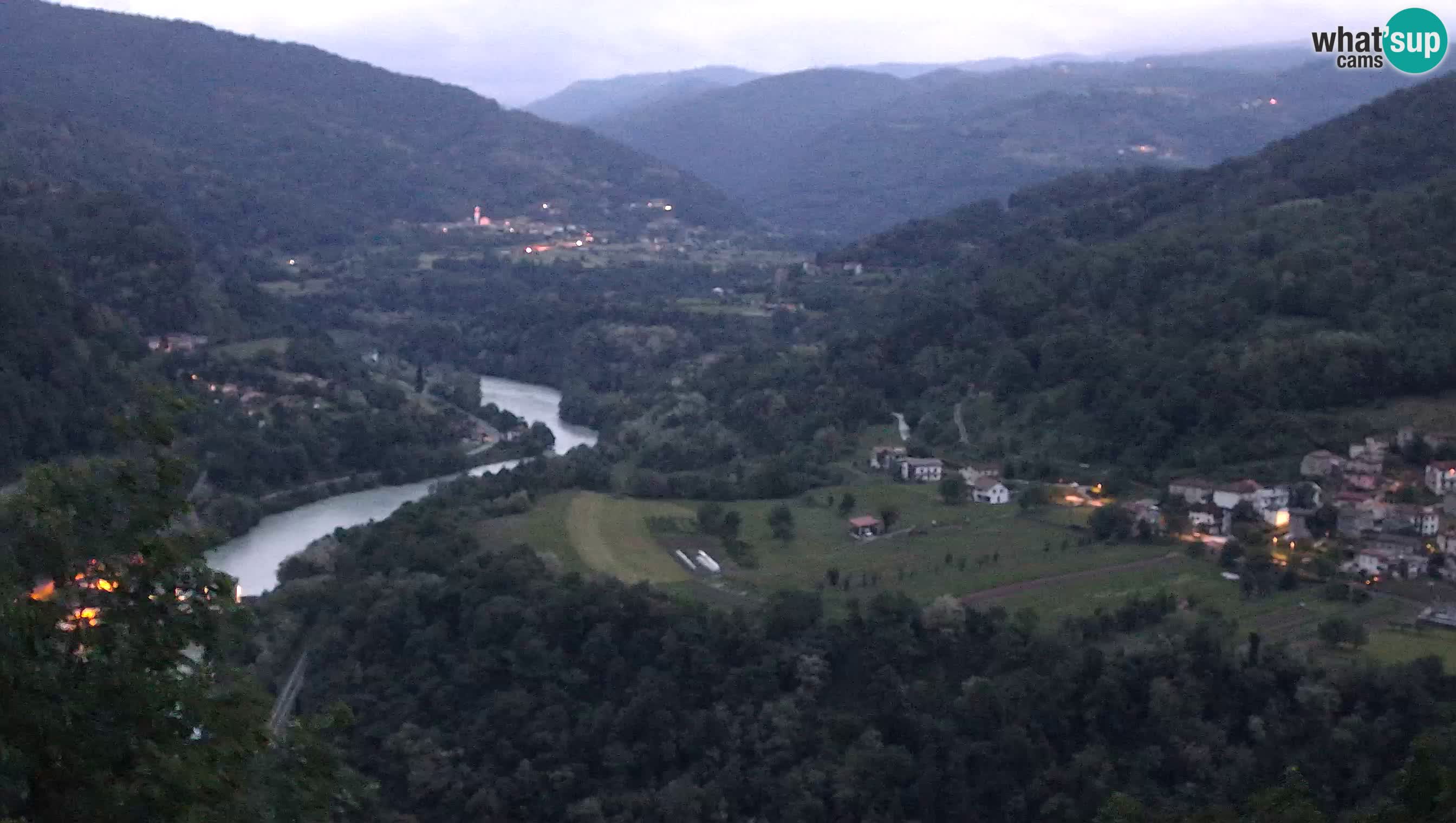 Camera en vivo Kanal ob Soči – Vue sur la rivière Soča, Ajba, Bodrež y Ročinj