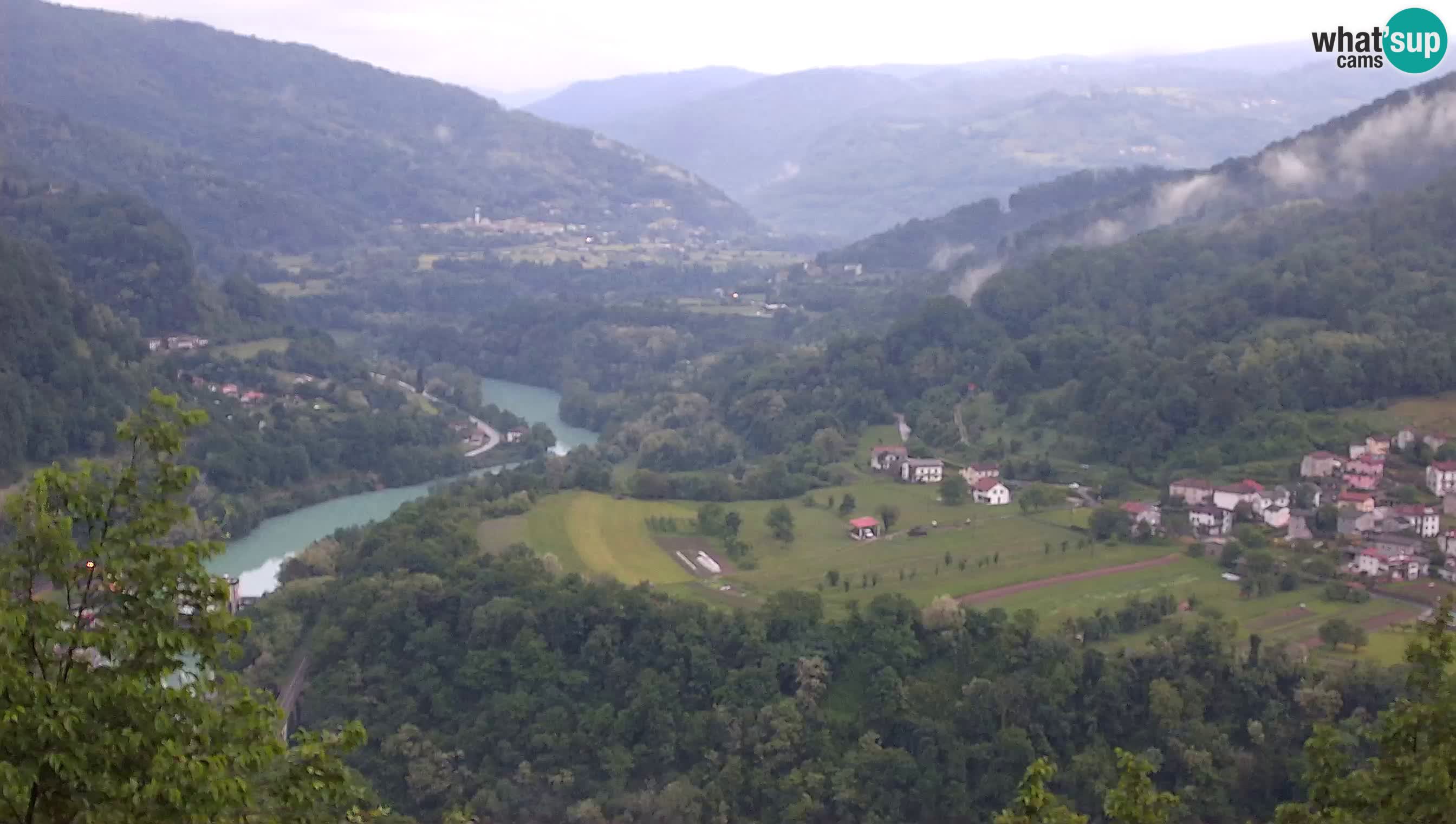 Camera en vivo Kanal ob Soči – Vue sur la rivière Soča, Ajba, Bodrež y Ročinj