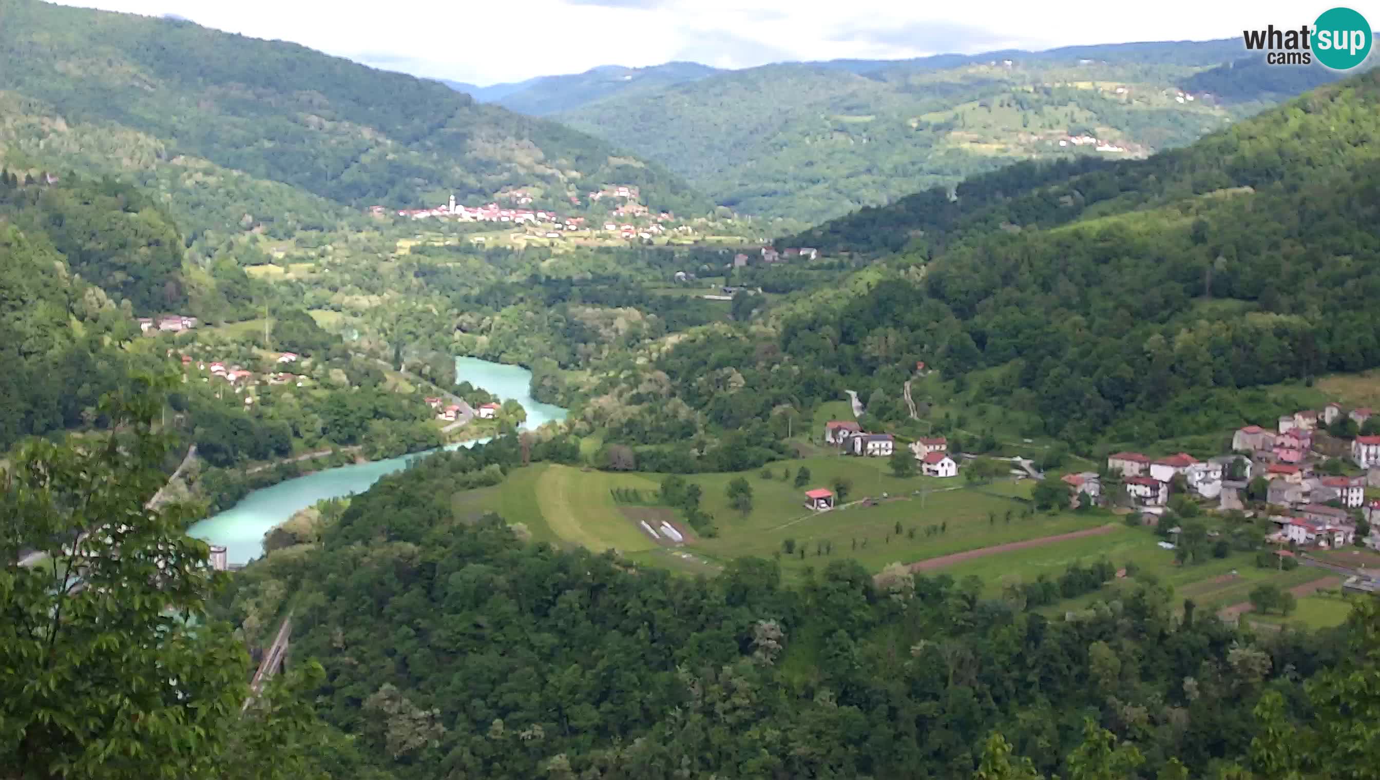 Spletna kamera Kanal ob Soči – pogled na Sočo, Ajbo, Bodrež in Ročinj