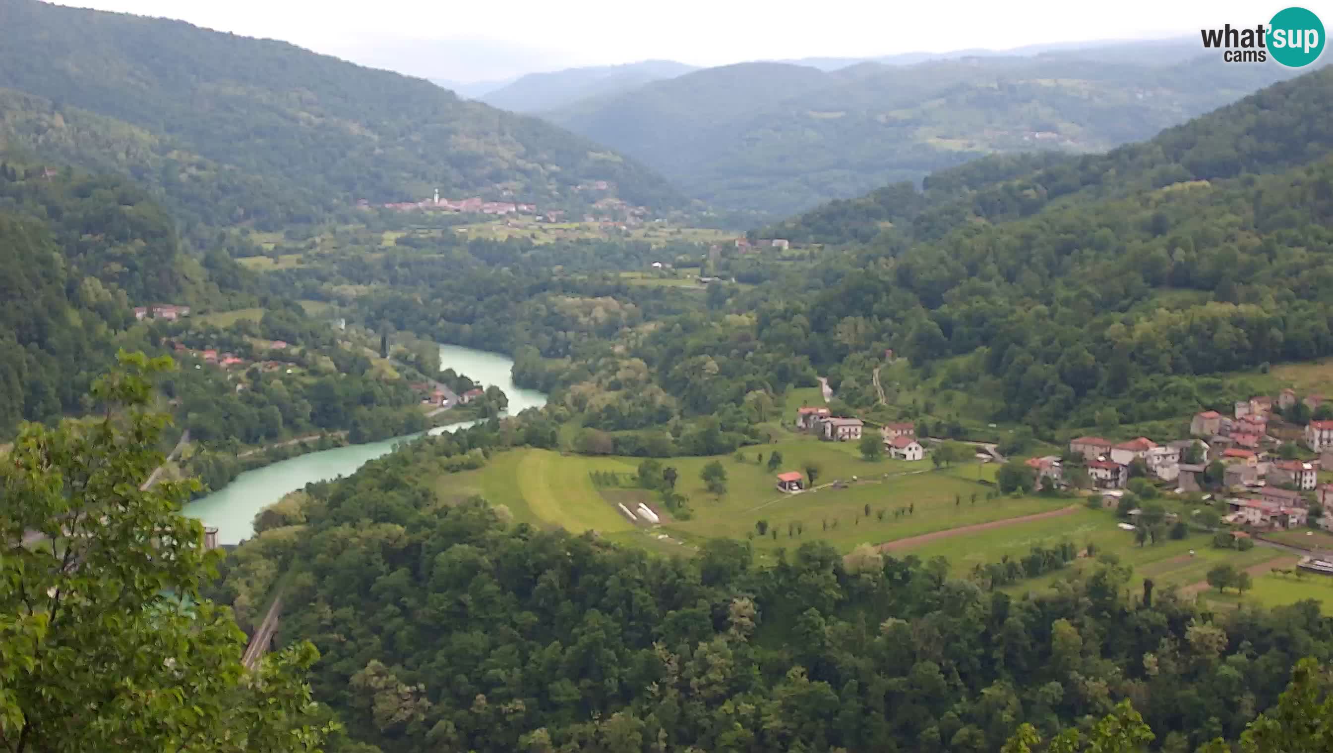 Web kamera Kanal ob Soči – Pogled na rijeku Soču, Ajbu, Bodrež i Ročinj