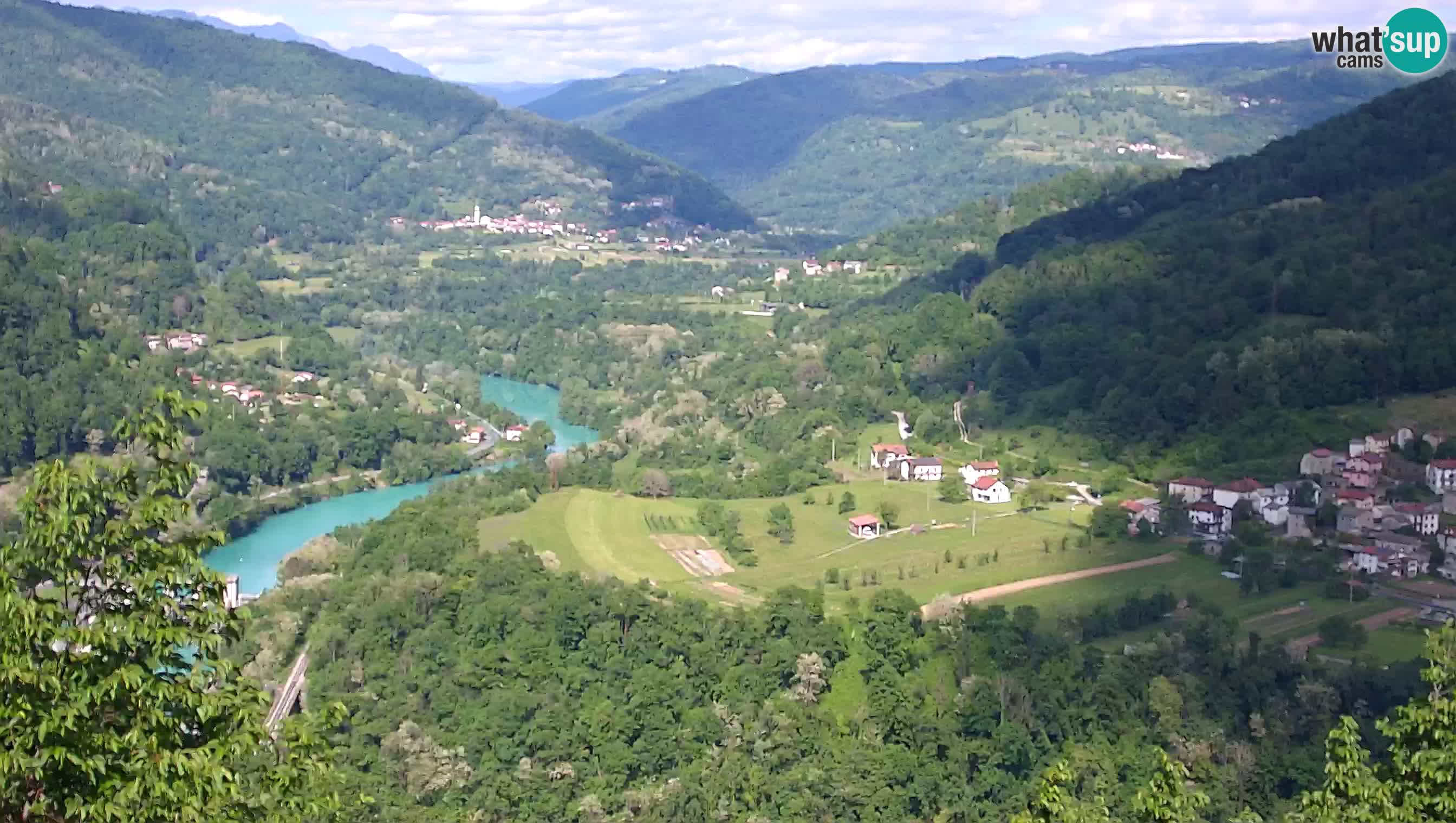 Web kamera Kanal ob Soči – Pogled na rijeku Soču, Ajbu, Bodrež i Ročinj