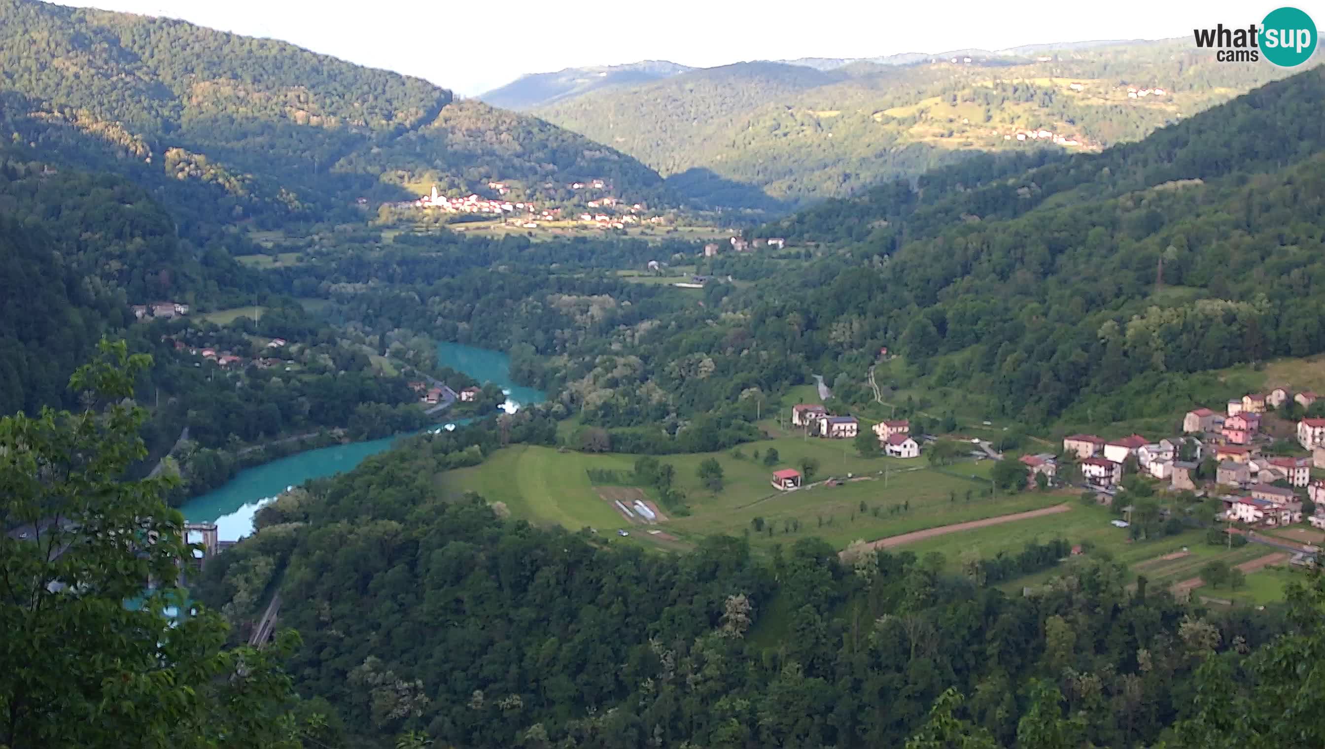 Spletna kamera Kanal ob Soči – pogled na Sočo, Ajbo, Bodrež in Ročinj