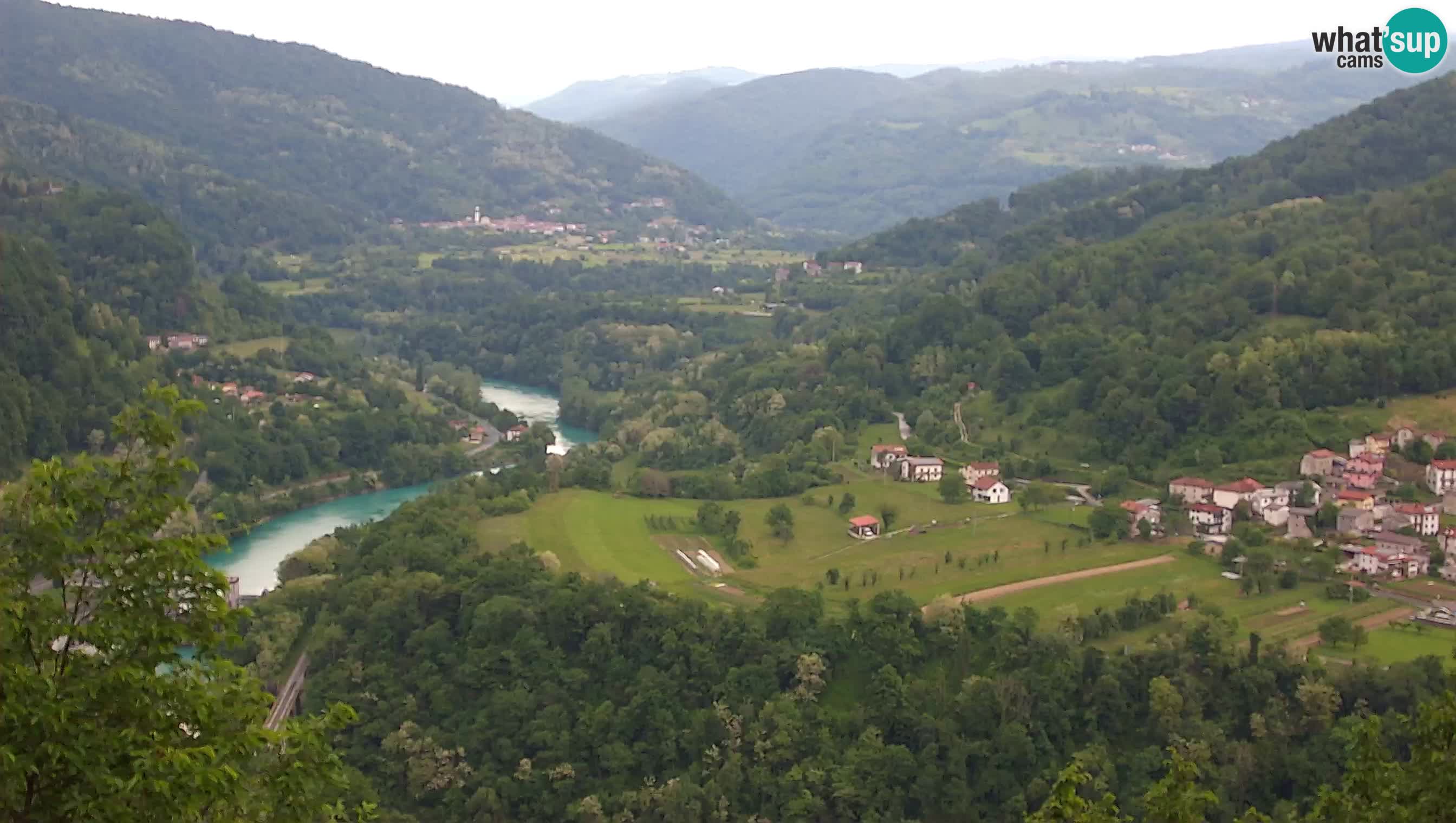 Spletna kamera Kanal ob Soči – pogled na Sočo, Ajbo, Bodrež in Ročinj