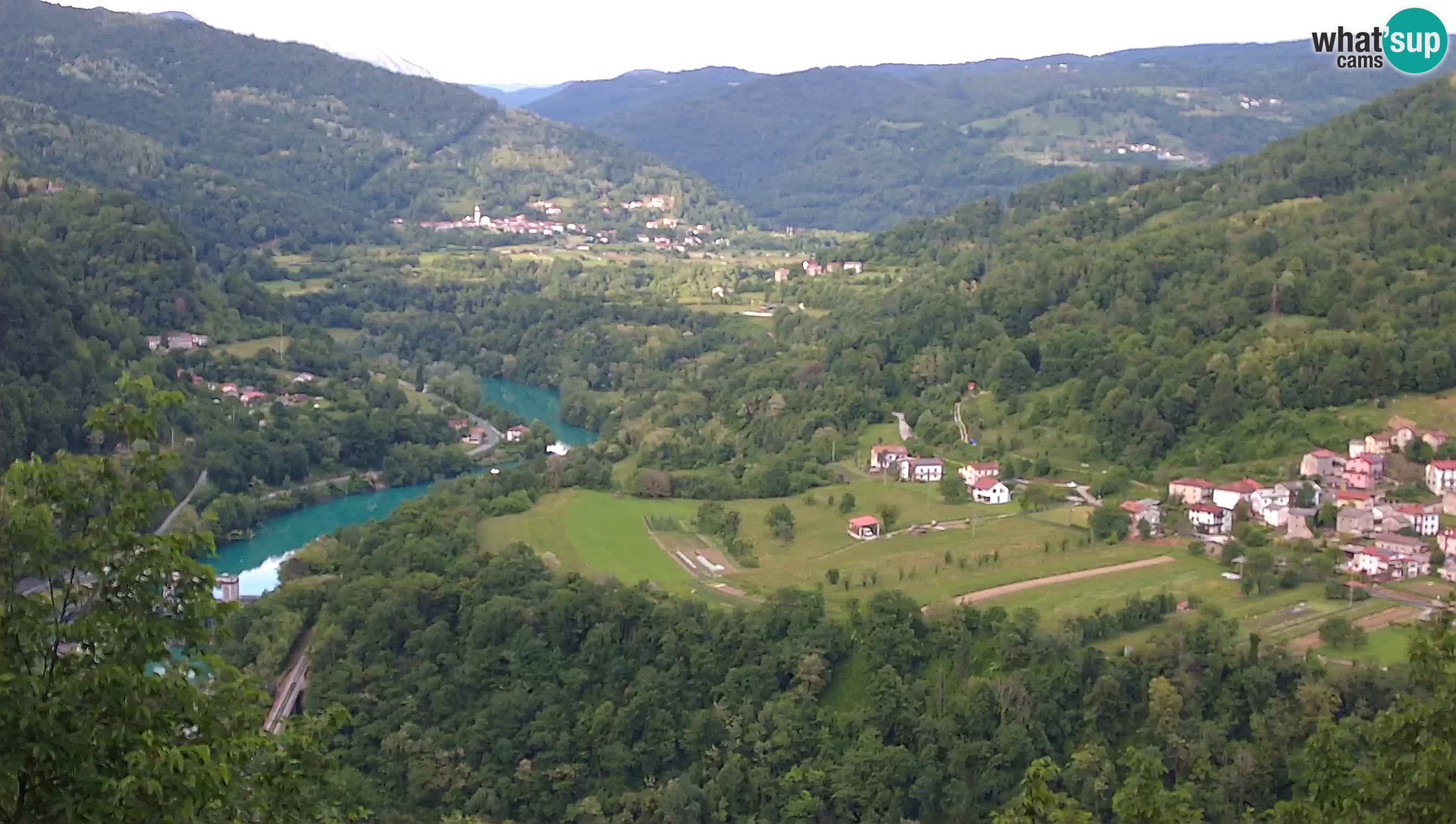 Camera en vivo Kanal ob Soči – Vue sur la rivière Soča, Ajba, Bodrež y Ročinj