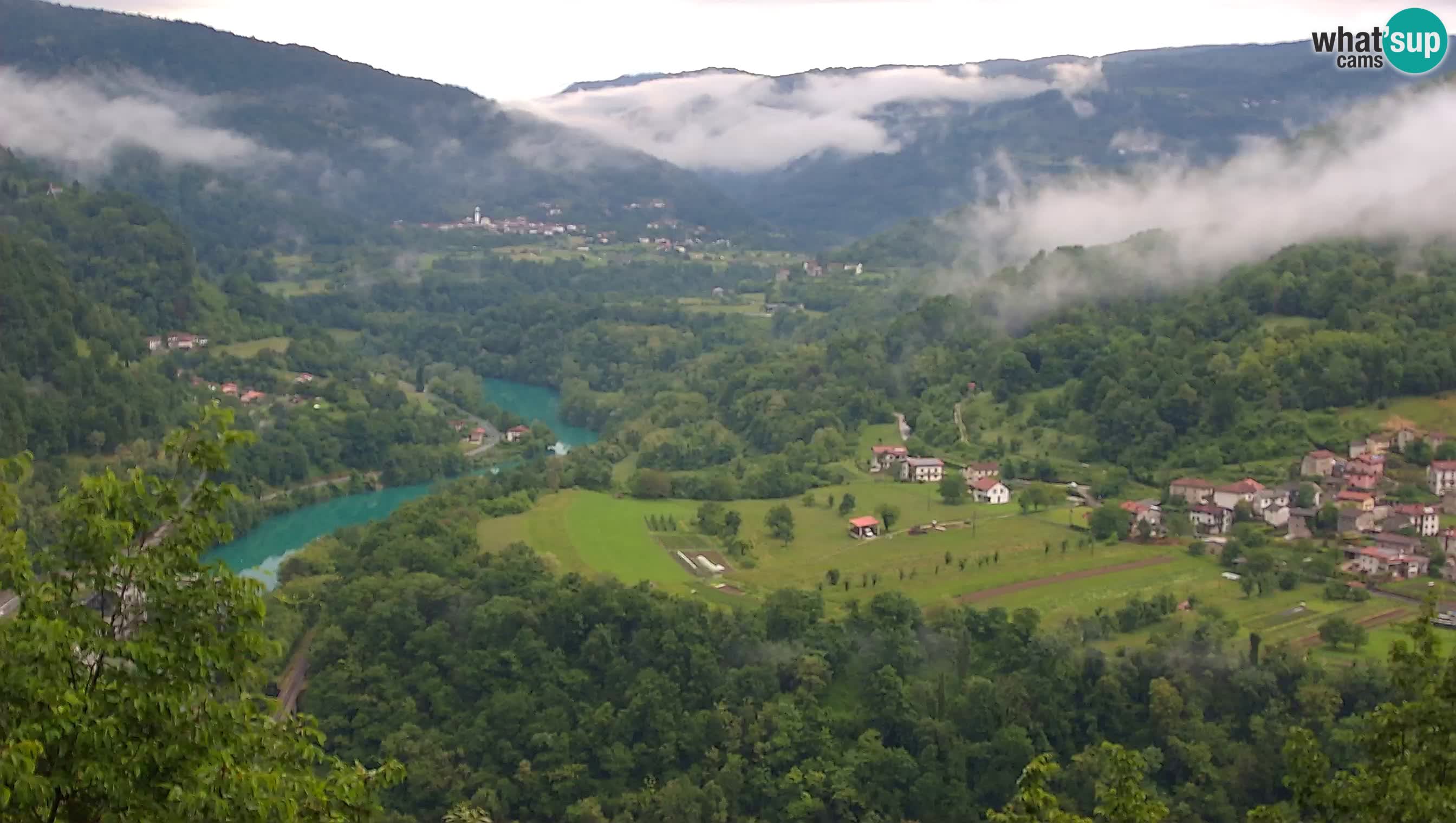Web kamera Kanal ob Soči – Pogled na rijeku Soču, Ajbu, Bodrež i Ročinj