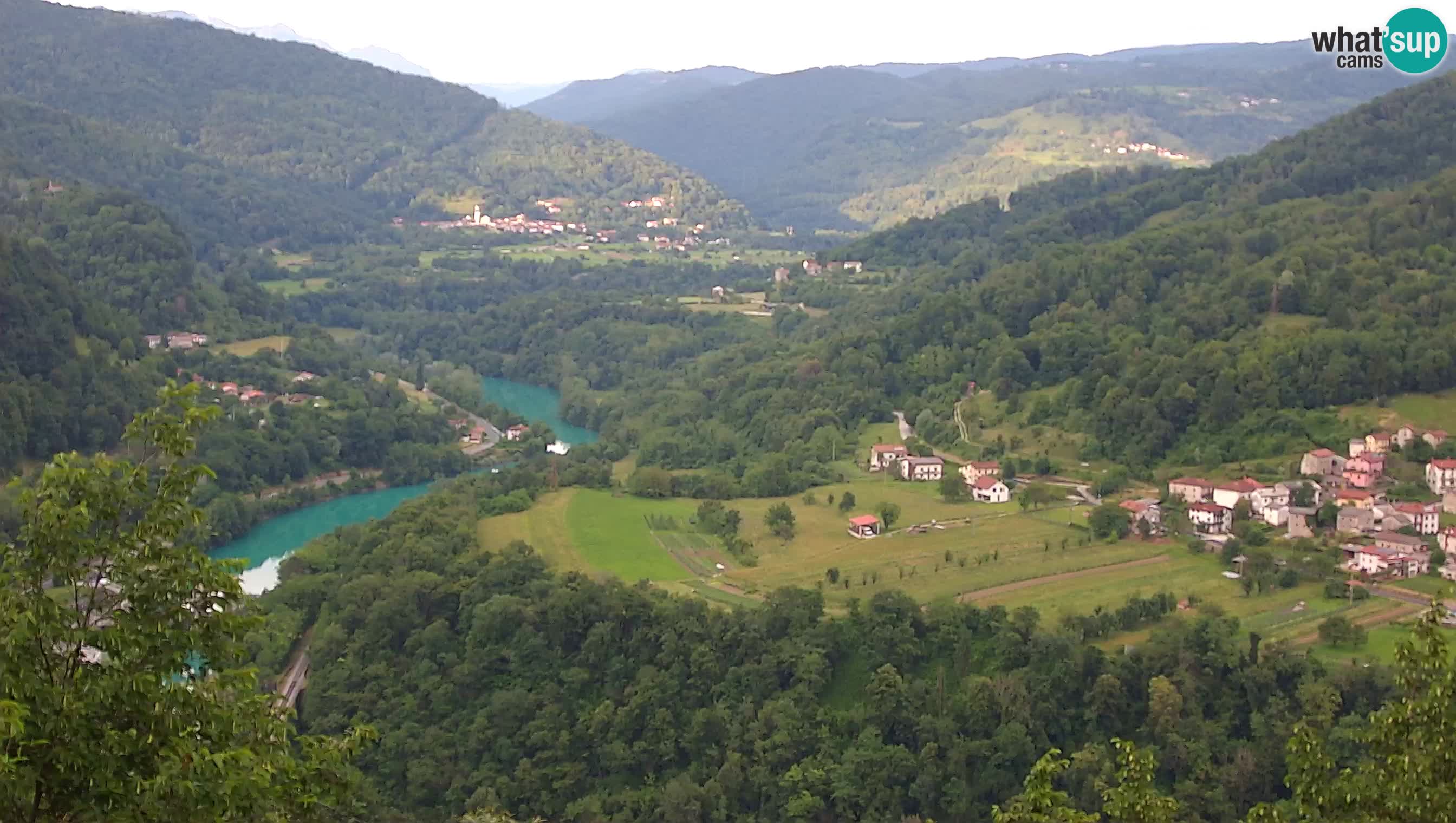 Camera en vivo Kanal ob Soči – Vue sur la rivière Soča, Ajba, Bodrež y Ročinj