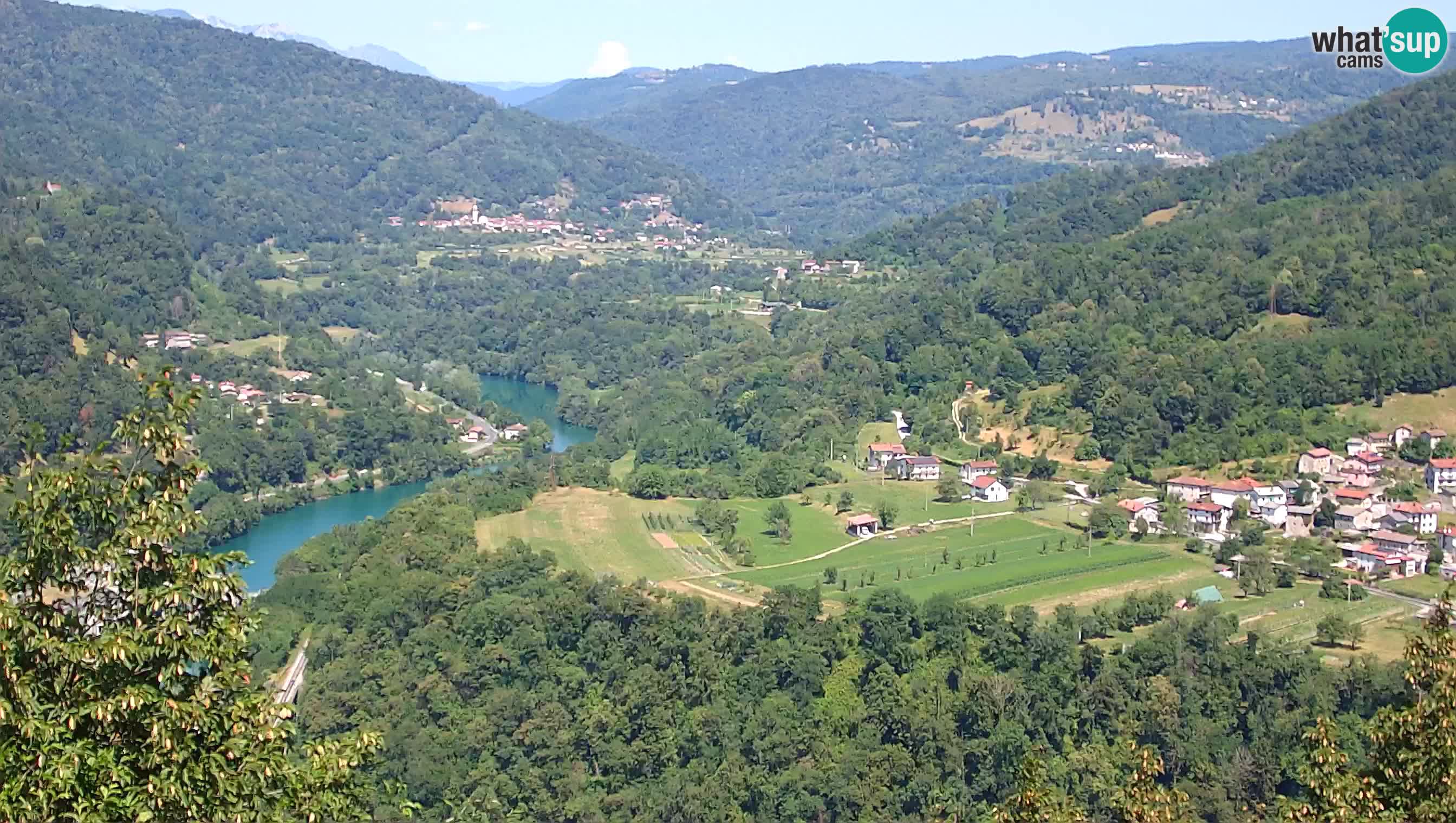 Spletna kamera Kanal ob Soči – pogled na Sočo, Ajbo, Bodrež in Ročinj