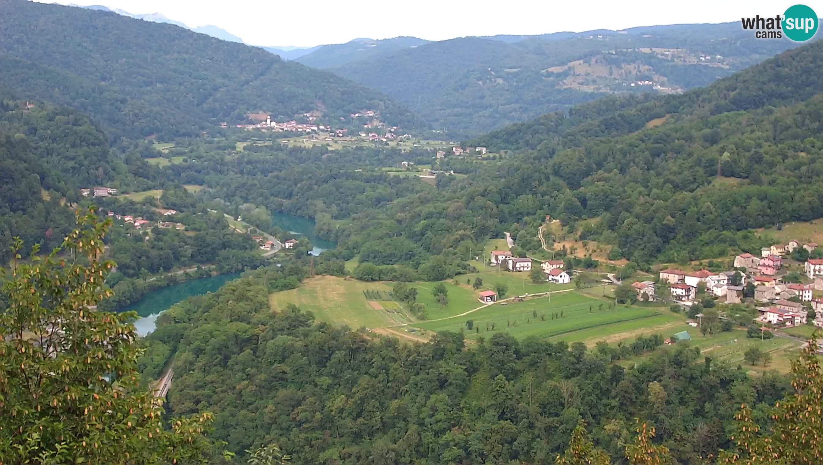 Web kamera Kanal ob Soči – Pogled na rijeku Soču, Ajbu, Bodrež i Ročinj