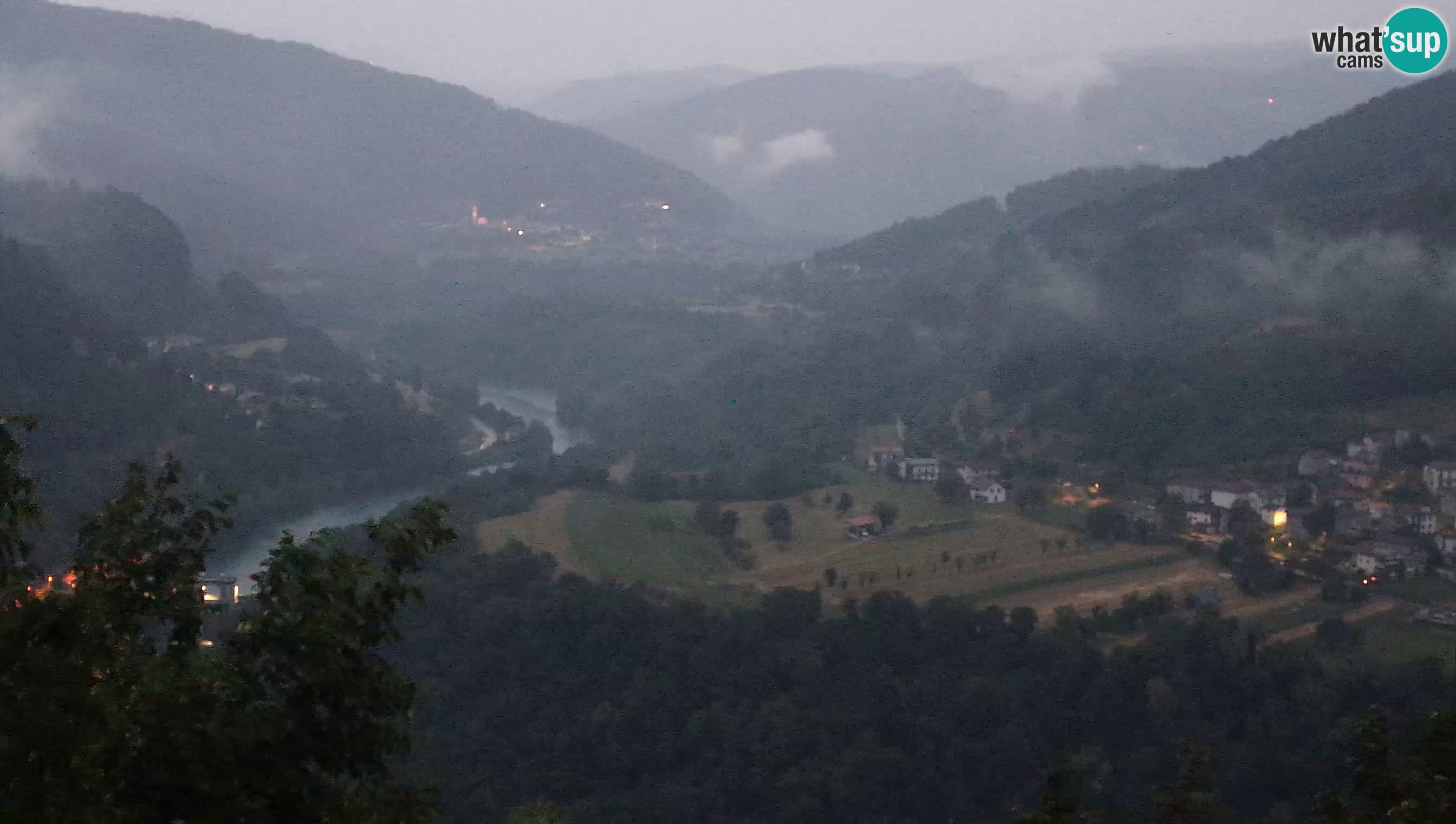 Camera en vivo Kanal ob Soči – Vue sur la rivière Soča, Ajba, Bodrež y Ročinj
