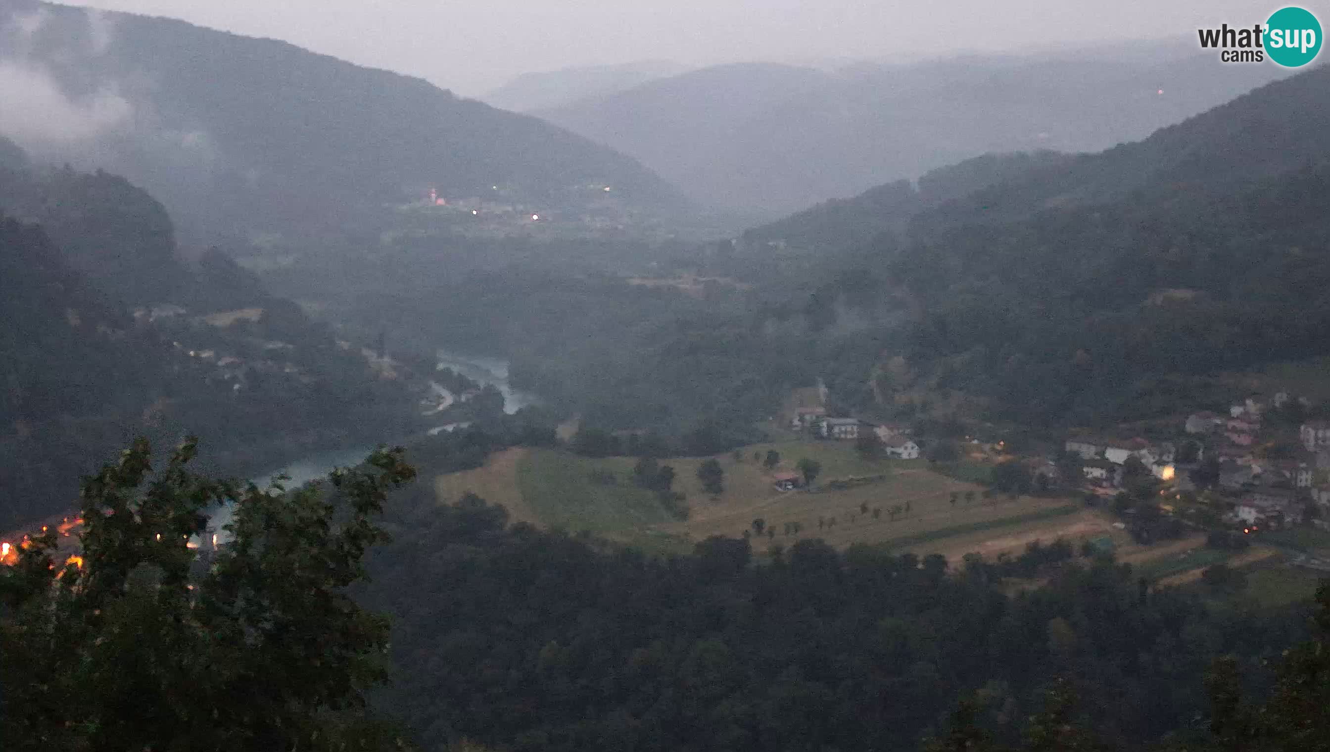 Spletna kamera Kanal ob Soči – pogled na Sočo, Ajbo, Bodrež in Ročinj
