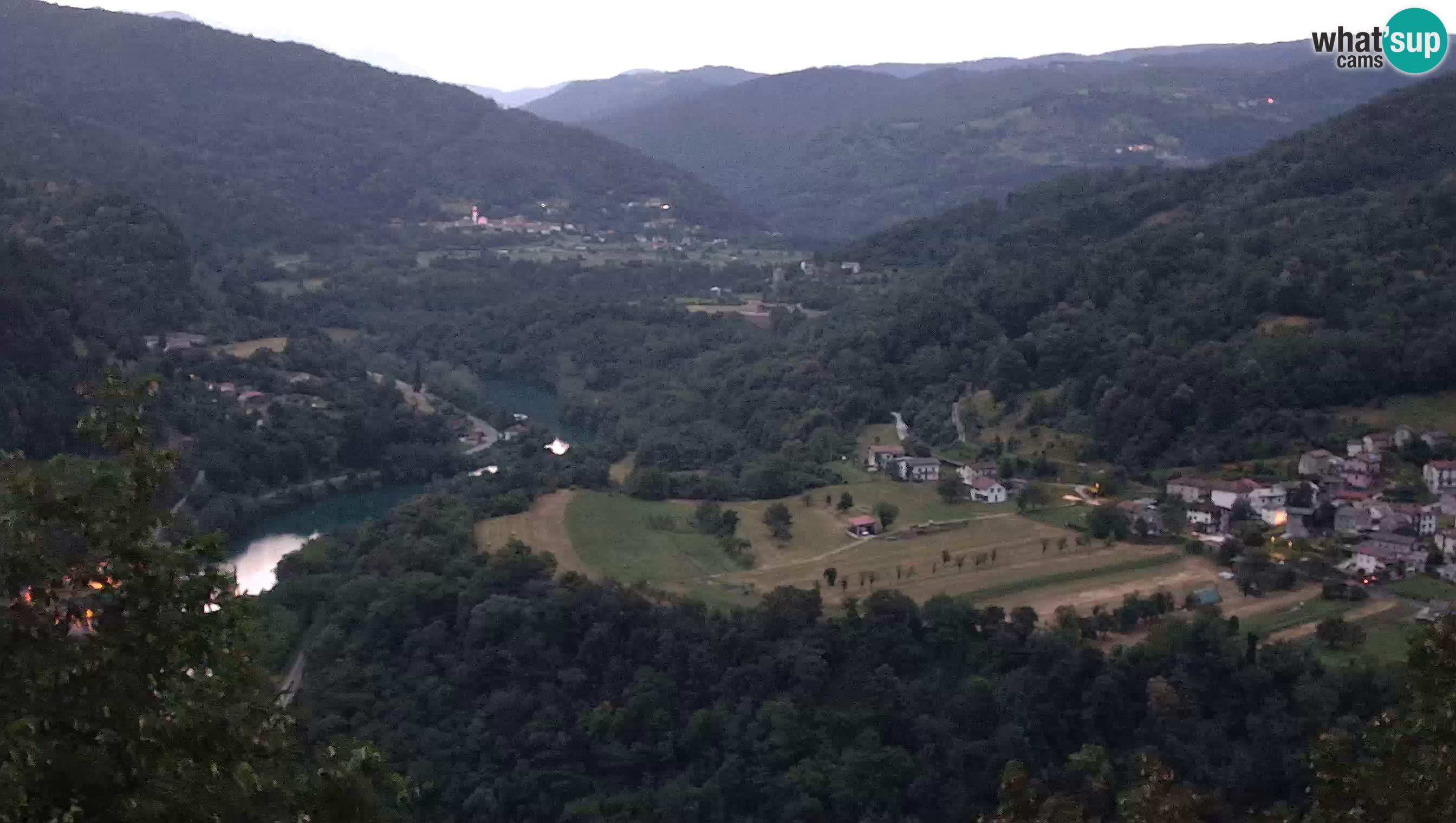 Camera en vivo Kanal ob Soči – Vue sur la rivière Soča, Ajba, Bodrež y Ročinj