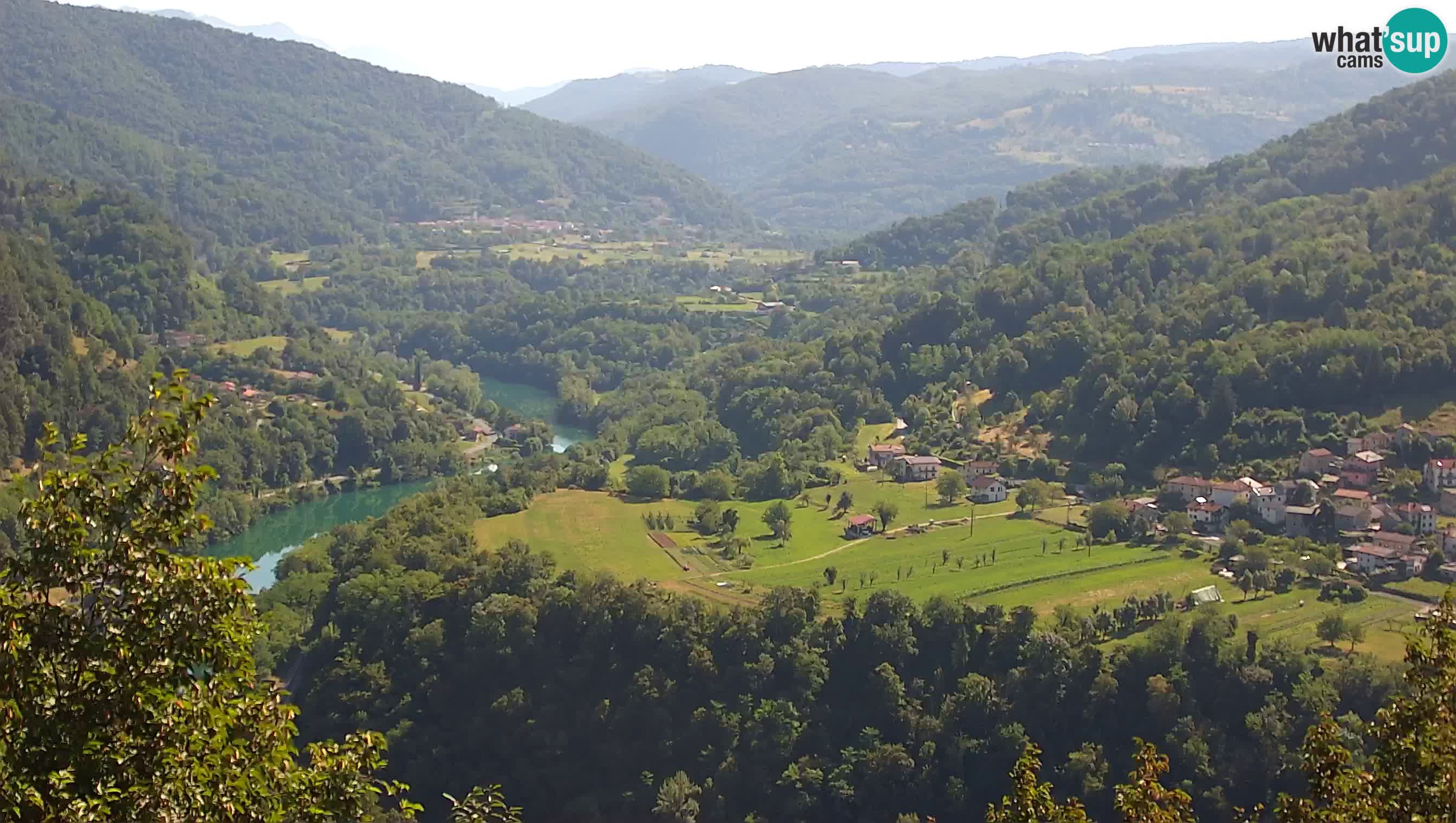 Web kamera Kanal ob Soči – Pogled na rijeku Soču, Ajbu, Bodrež i Ročinj