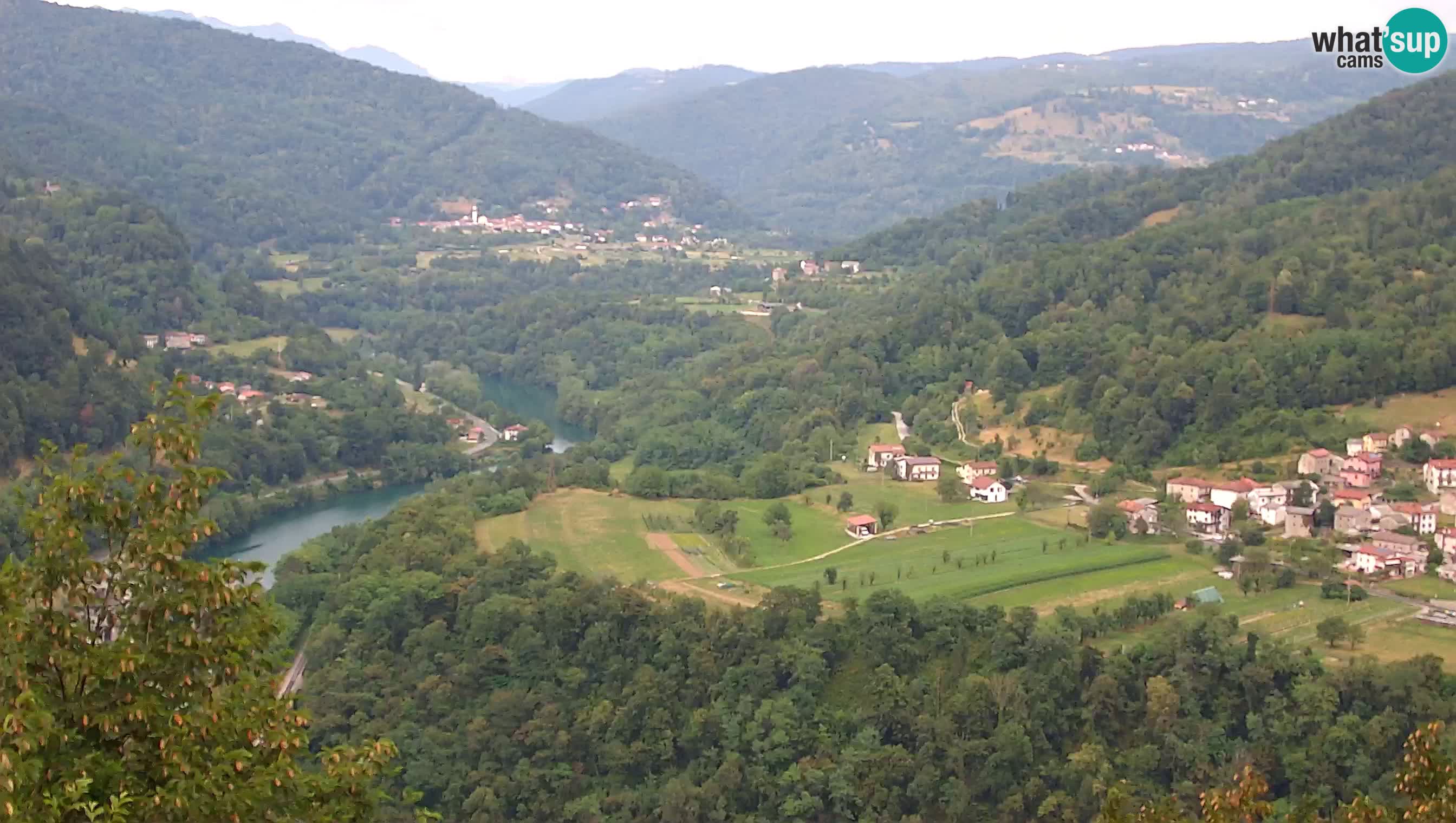 Camera en vivo Kanal ob Soči – Vue sur la rivière Soča, Ajba, Bodrež y Ročinj