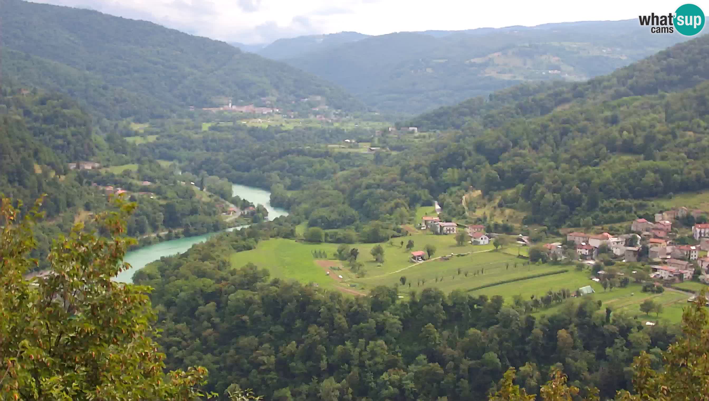 Web kamera Kanal ob Soči – Pogled na rijeku Soču, Ajbu, Bodrež i Ročinj