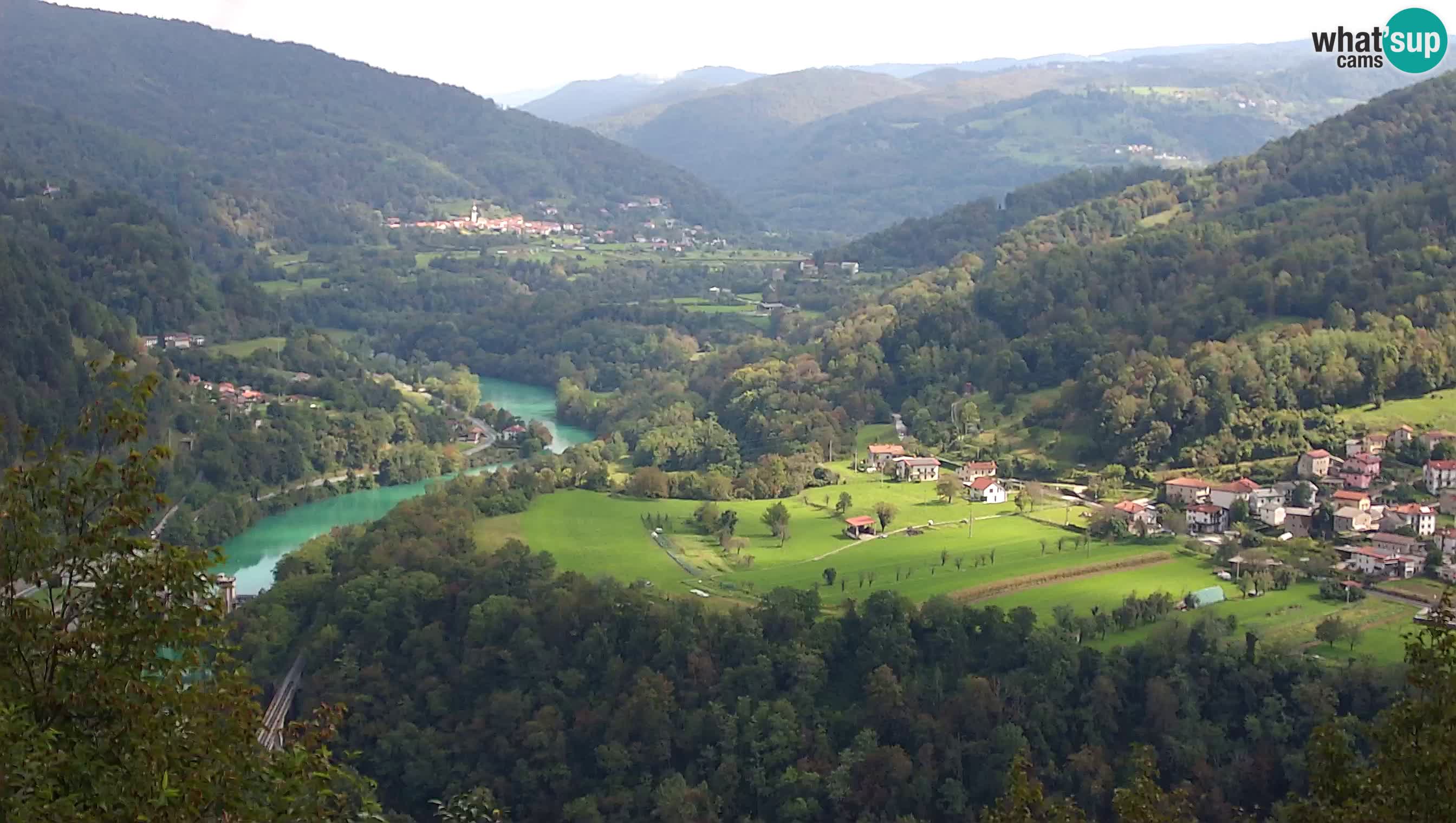 Camera en vivo Kanal ob Soči – Vue sur la rivière Soča, Ajba, Bodrež y Ročinj