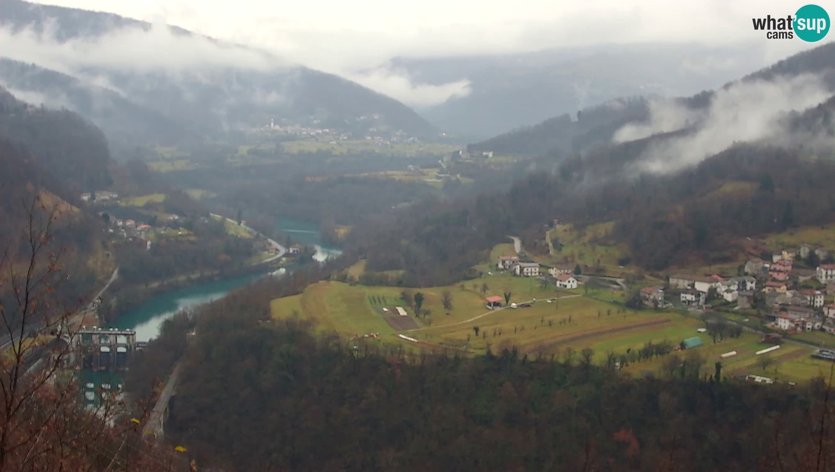 Camera en vivo Kanal ob Soči – Vue sur la rivière Soča, Ajba, Bodrež y Ročinj