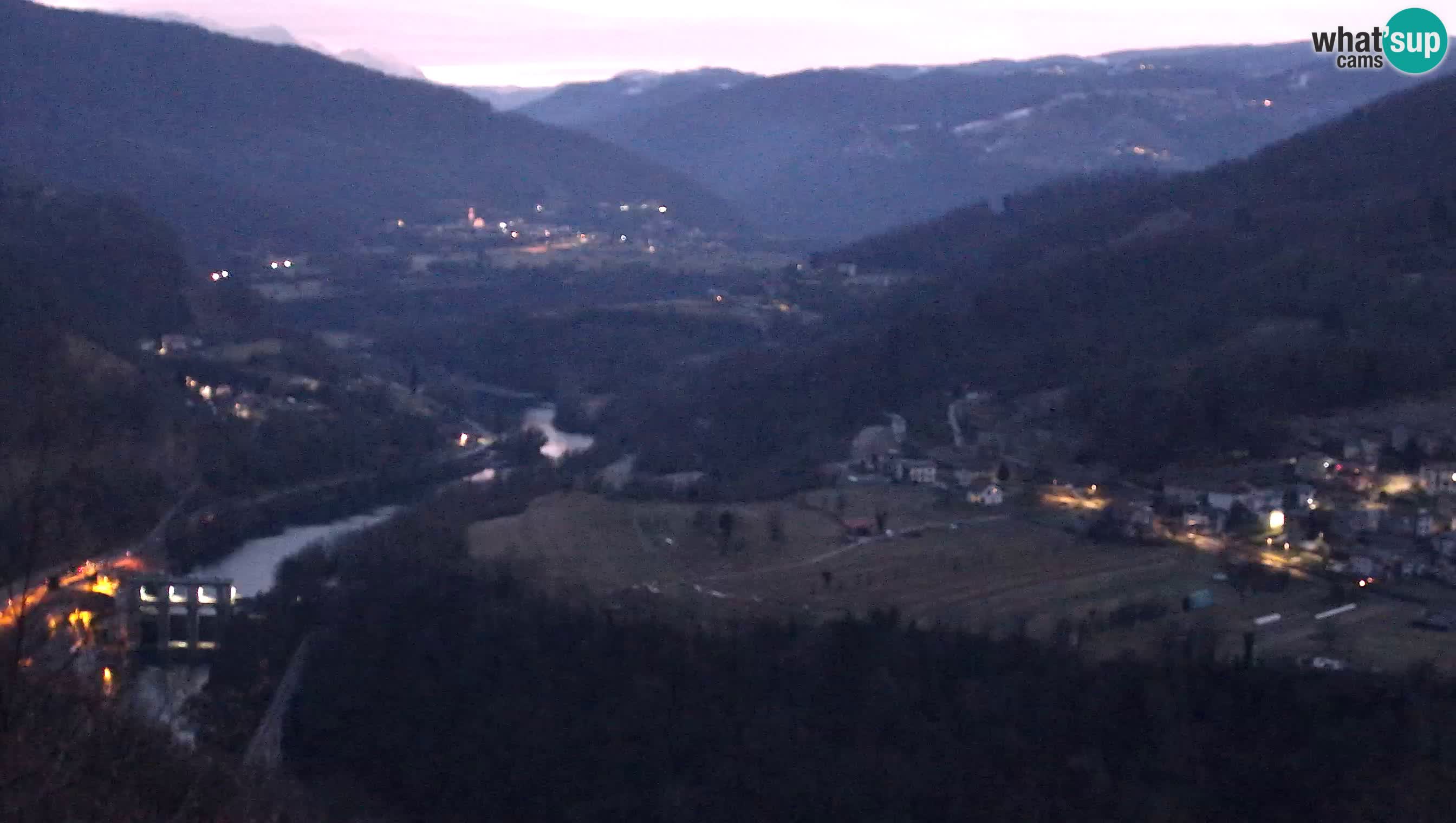 Web kamera Kanal ob Soči – Pogled na rijeku Soču, Ajbu, Bodrež i Ročinj