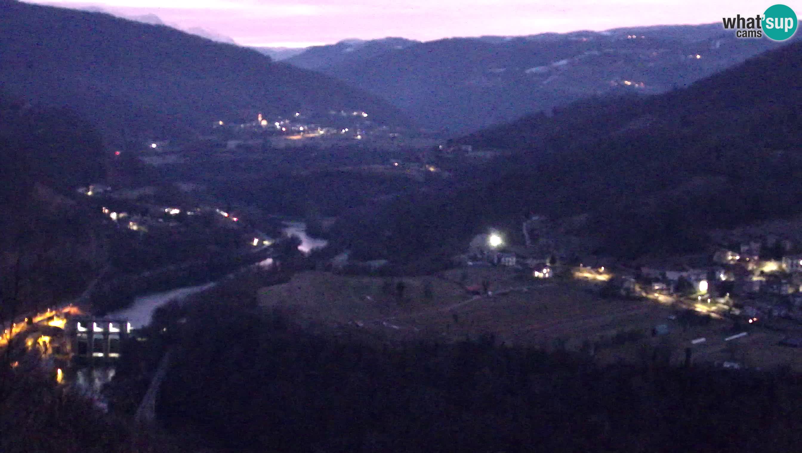 Camera en vivo Kanal ob Soči – Vue sur la rivière Soča, Ajba, Bodrež y Ročinj