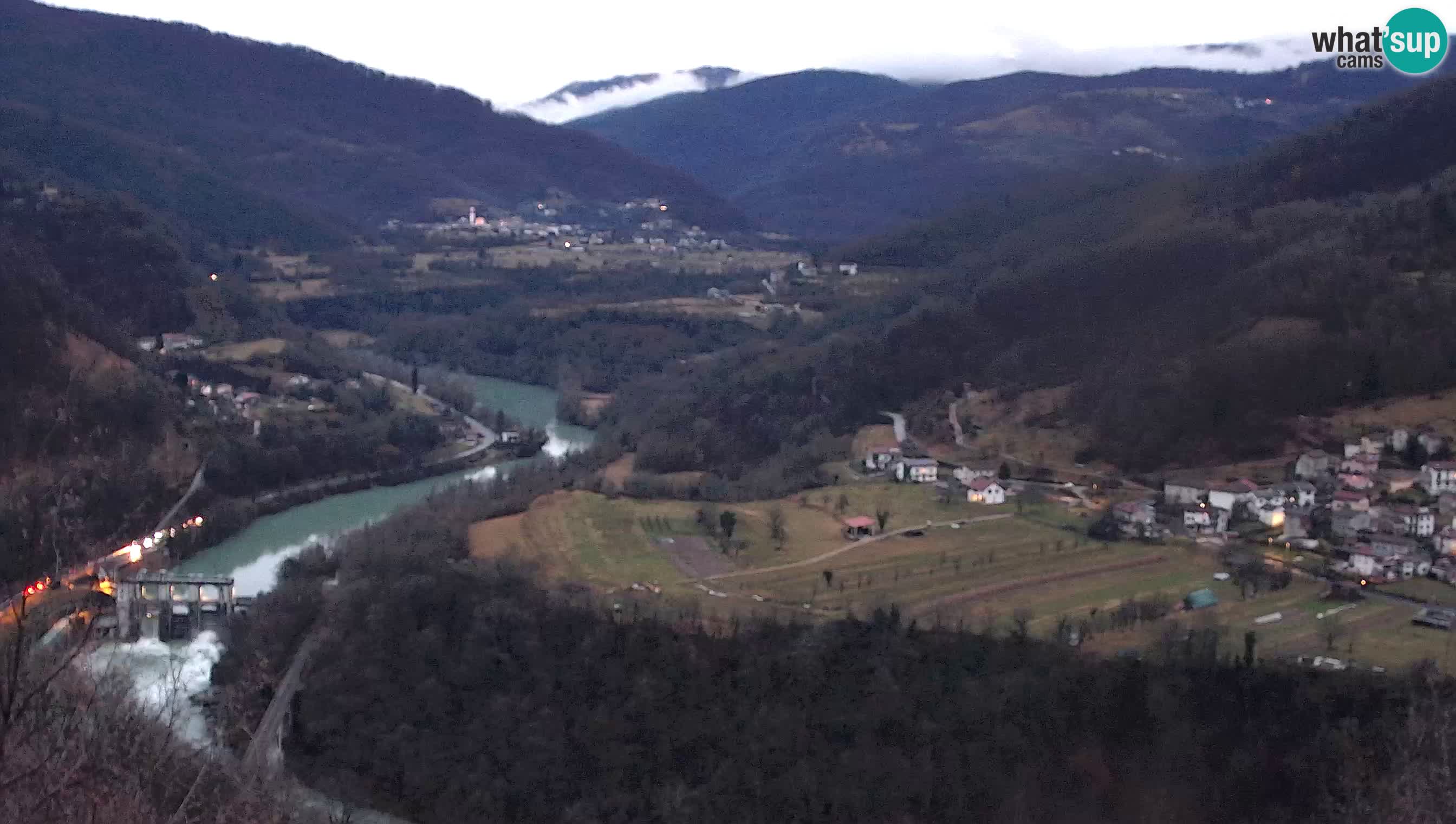 Camera en vivo Kanal ob Soči – Vue sur la rivière Soča, Ajba, Bodrež y Ročinj