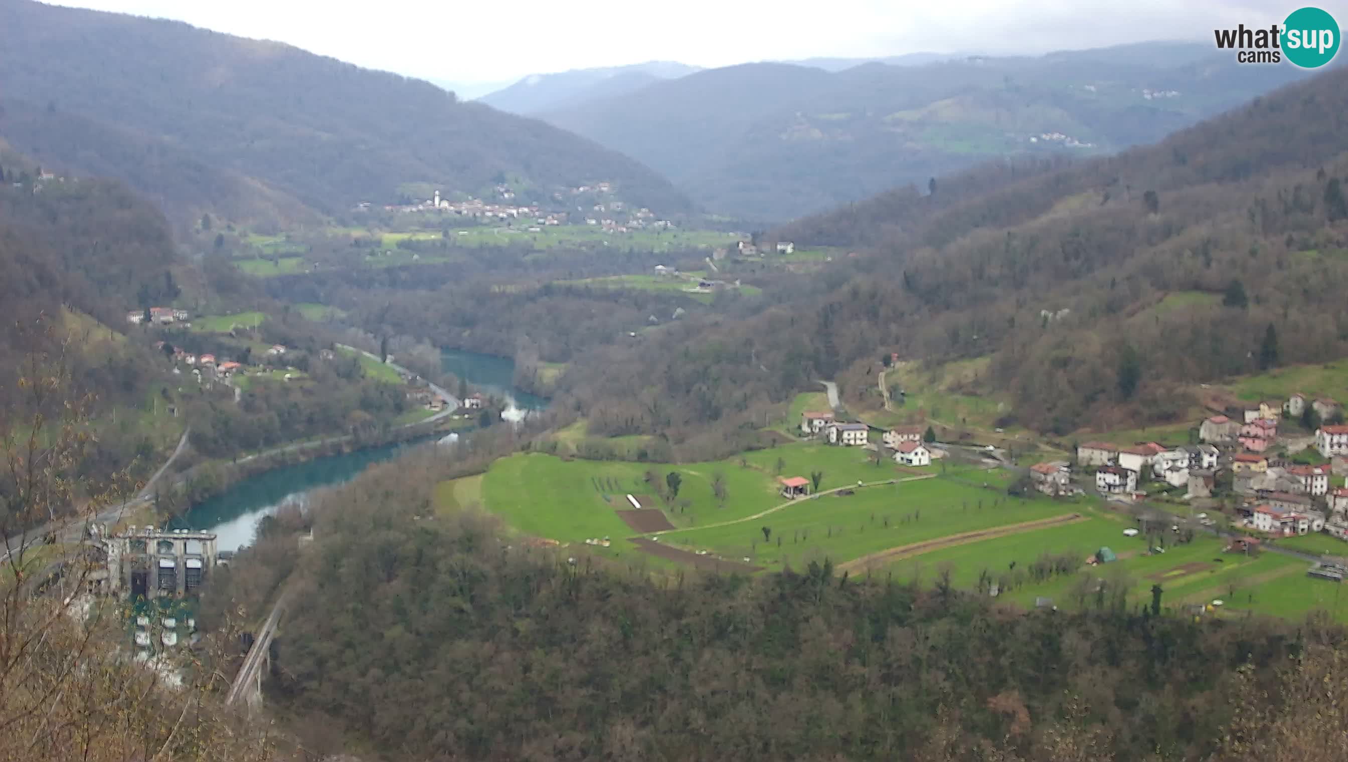 Camera en vivo Kanal ob Soči – Vue sur la rivière Soča, Ajba, Bodrež y Ročinj