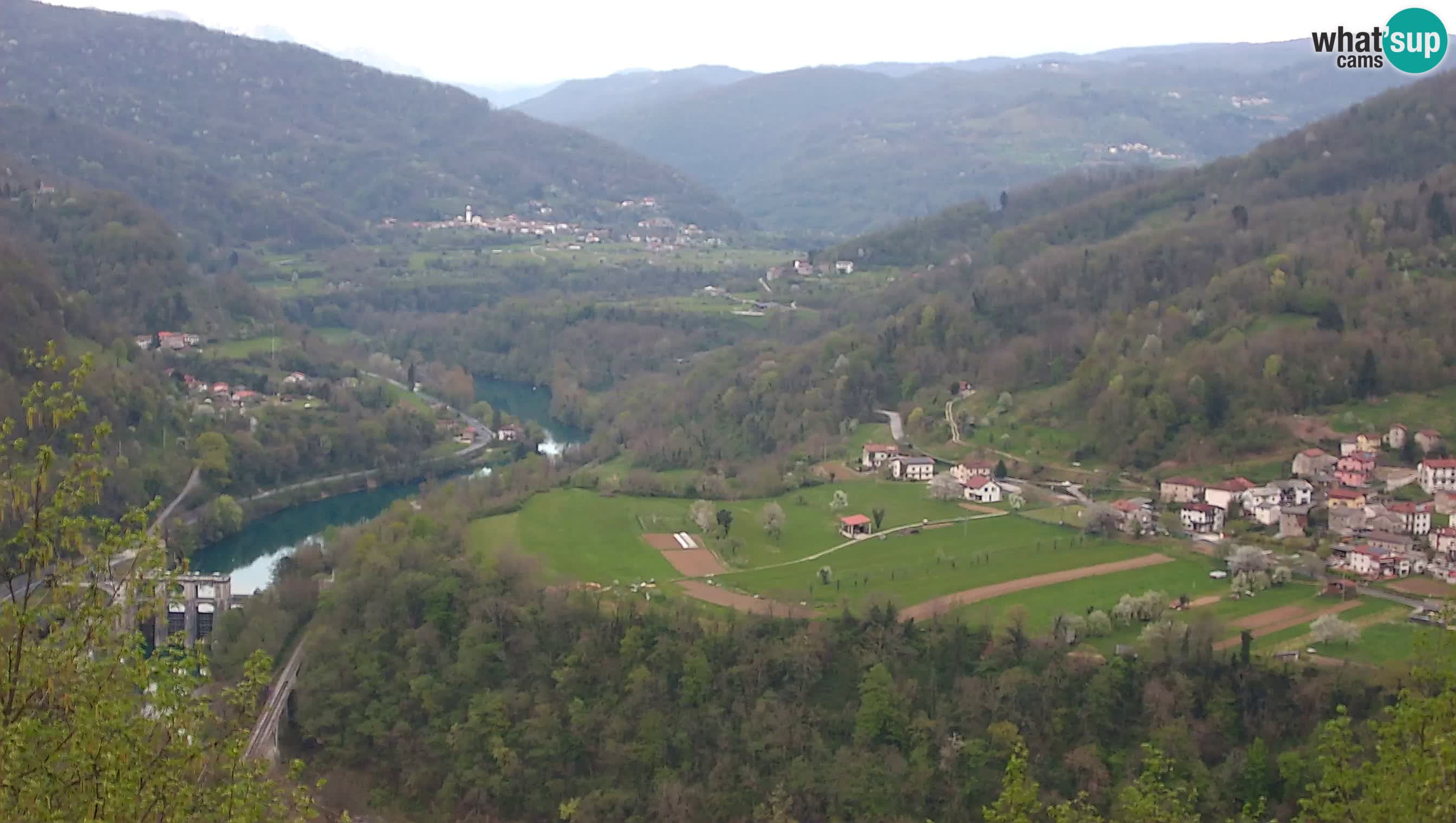 Spletna kamera Kanal ob Soči – pogled na Sočo, Ajbo, Bodrež in Ročinj