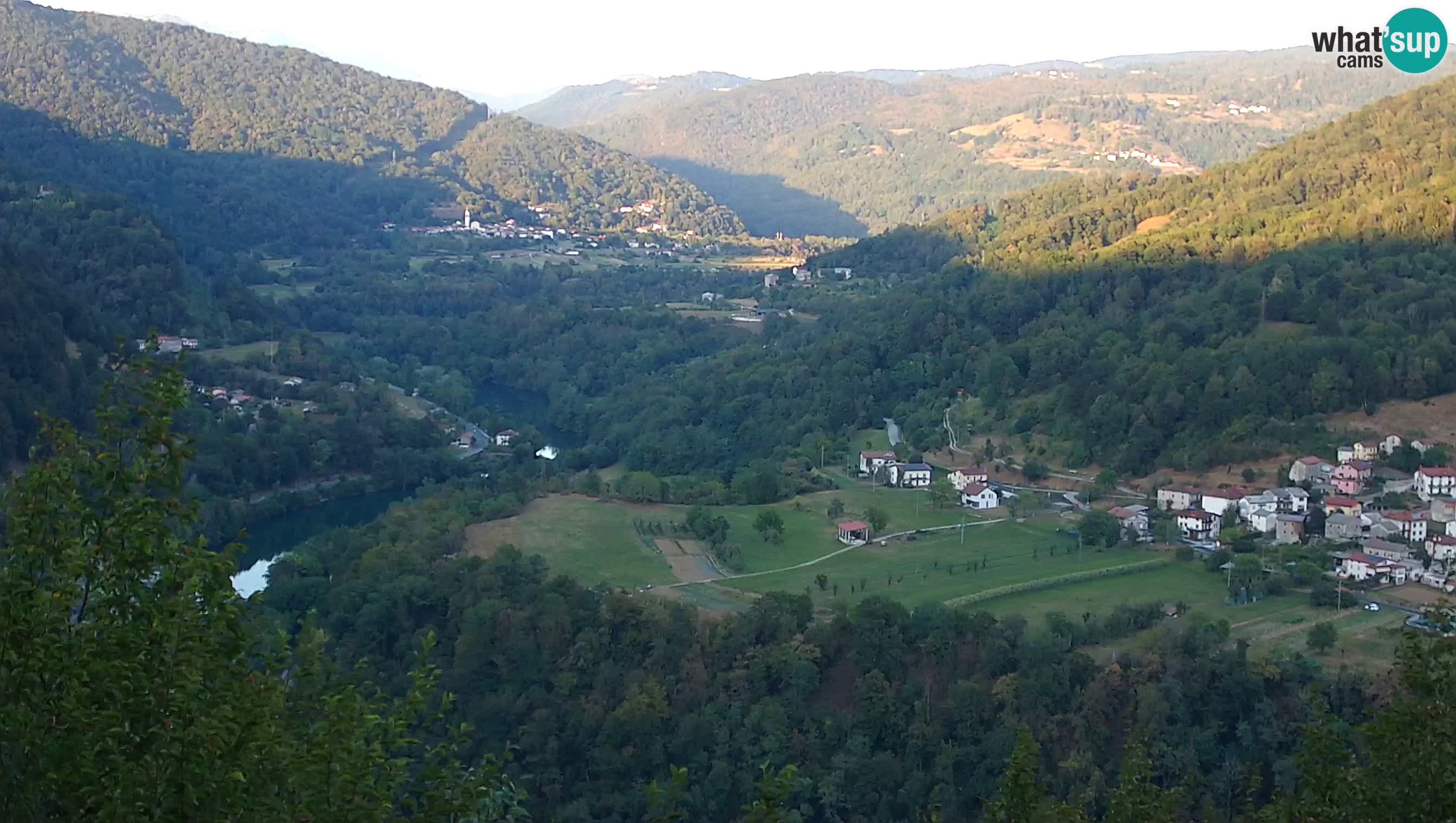 Web kamera Kanal ob Soči – Pogled na rijeku Soču, Ajbu, Bodrež i Ročinj
