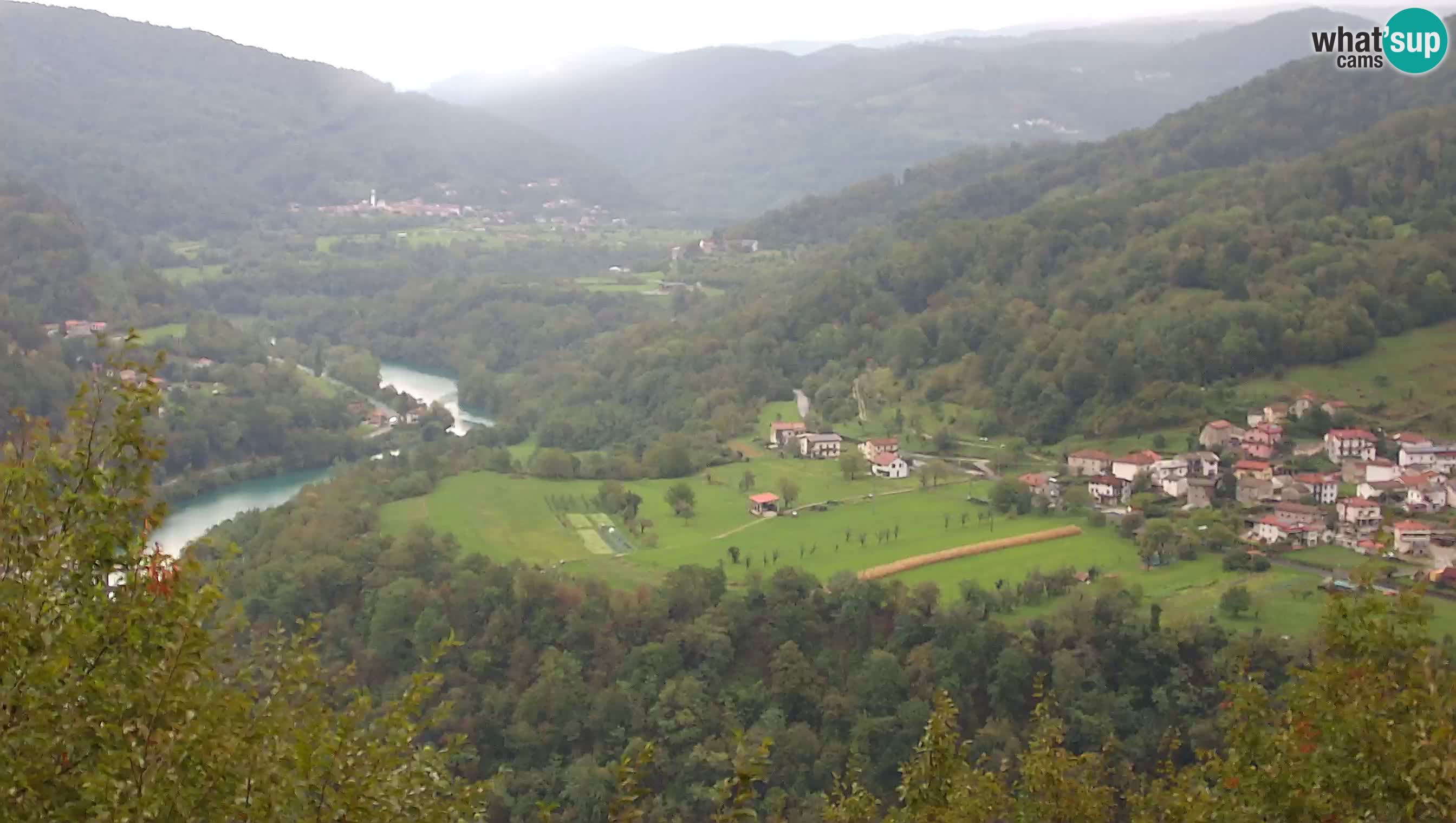 Camera en vivo Kanal ob Soči – Vue sur la rivière Soča, Ajba, Bodrež y Ročinj