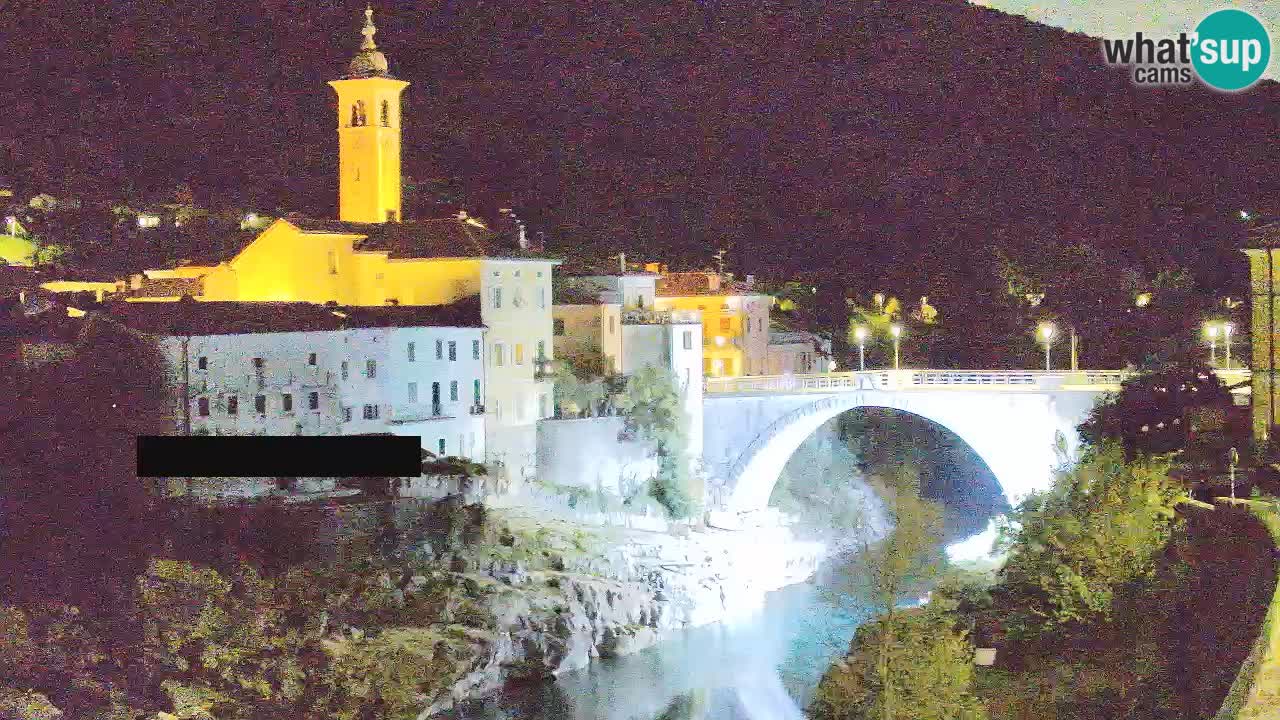 Kanal ob Soči web kamera uživo – Nevjerojatan pogled na staru jezgru grada i poznati most na rijeci Soči