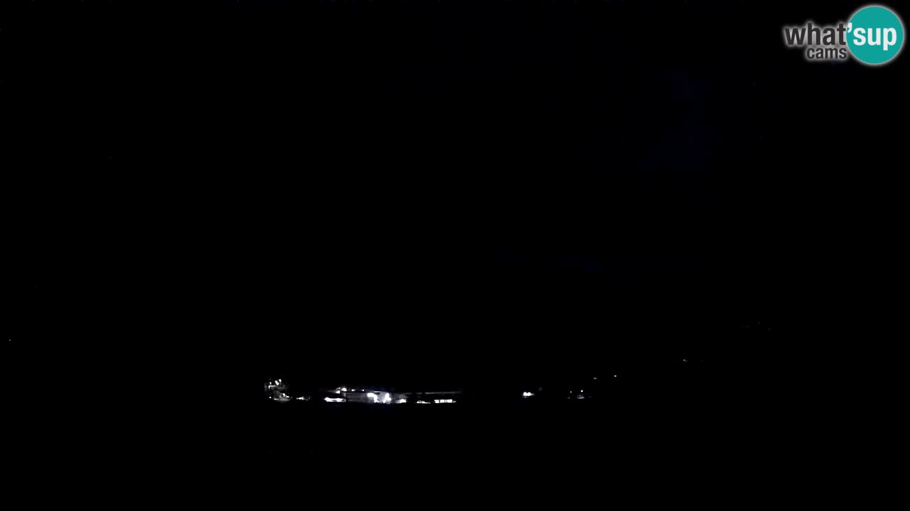 Webcam Kobarid – landing site for sailing paragliders in Kobarid with Ozben takeoff