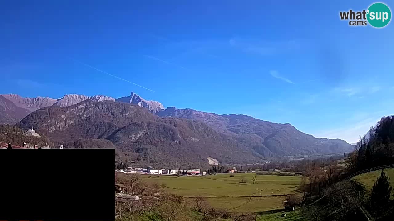 Webcam Kobarid – landing site for sailing paragliders in Kobarid with Ozben takeoff