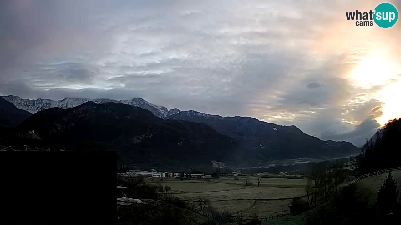 Livecam Caporetto – Parapendio atterraggio e partenza Ozben