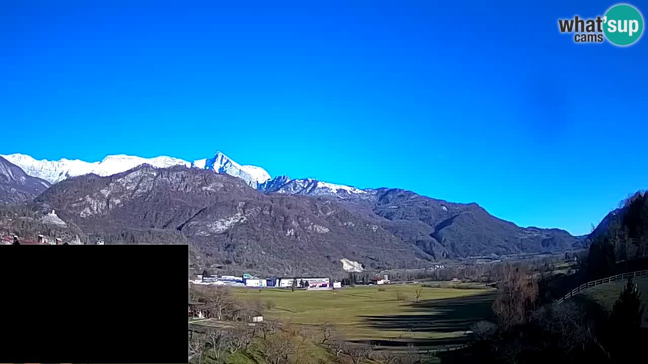 Webcam Kobarid – landing site for sailing paragliders in Kobarid with Ozben takeoff