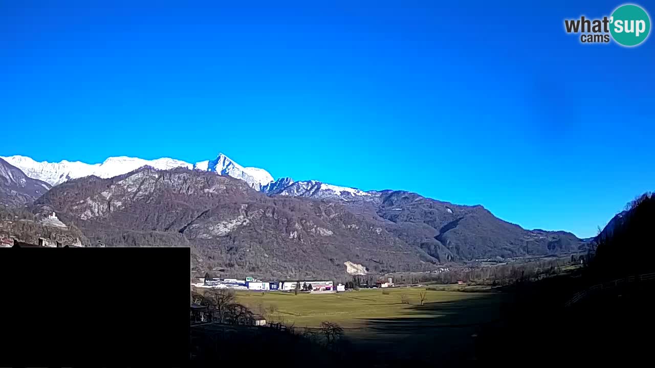 Webcam Kobarid – landing site for sailing paragliders in Kobarid with Ozben takeoff