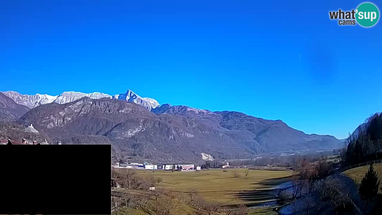 Webcam Kobarid – landing site for sailing paragliders in Kobarid with Ozben takeoff