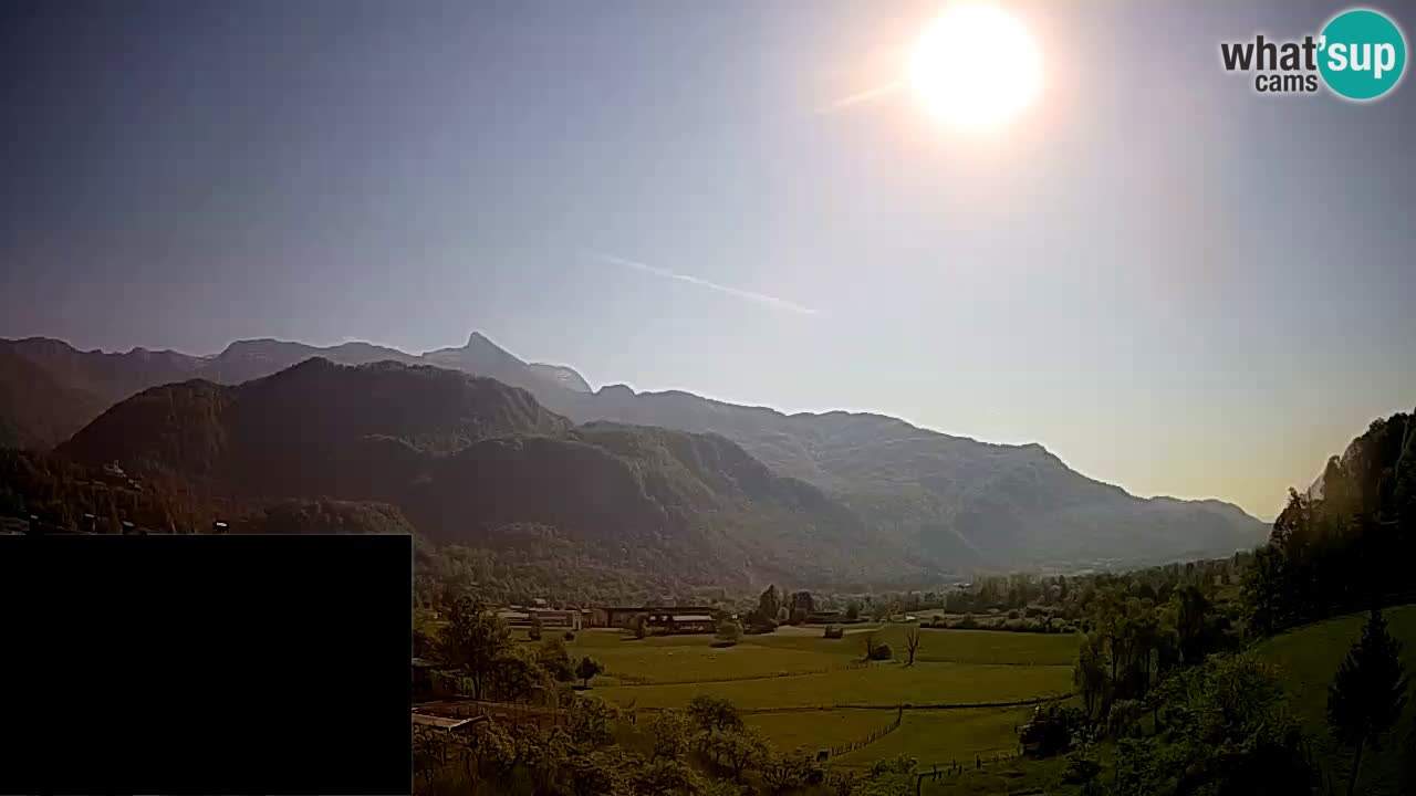 webcam Kobarid – Landefallschirm und Ozbenabstieg