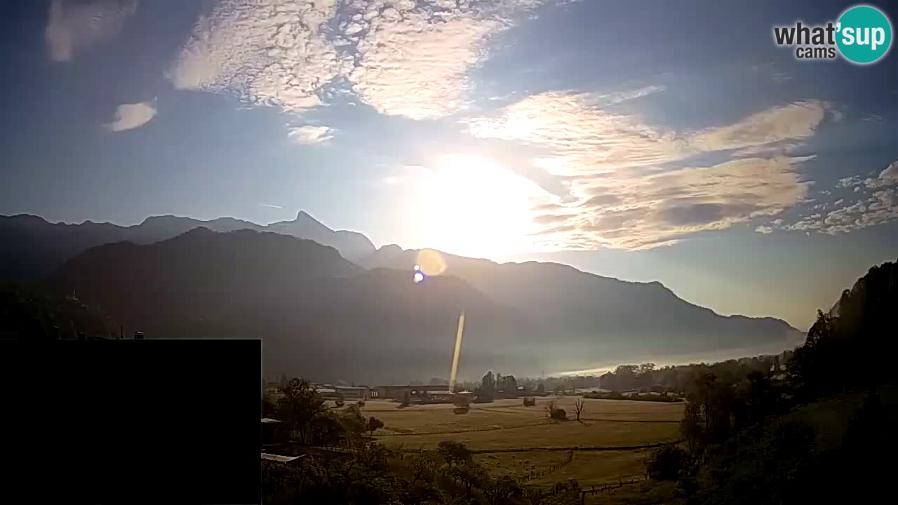 webcam Kobarid – Landefallschirm und Ozbenabstieg