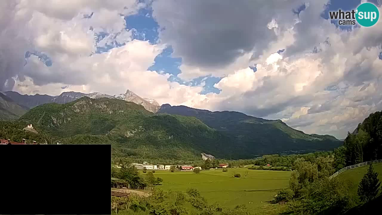 Webcam Kobarid – landing site for sailing paragliders in Kobarid with Ozben takeoff