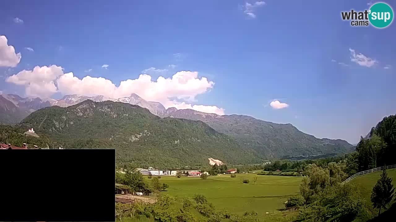 Webcam Kobarid – landing site for sailing paragliders in Kobarid with Ozben takeoff