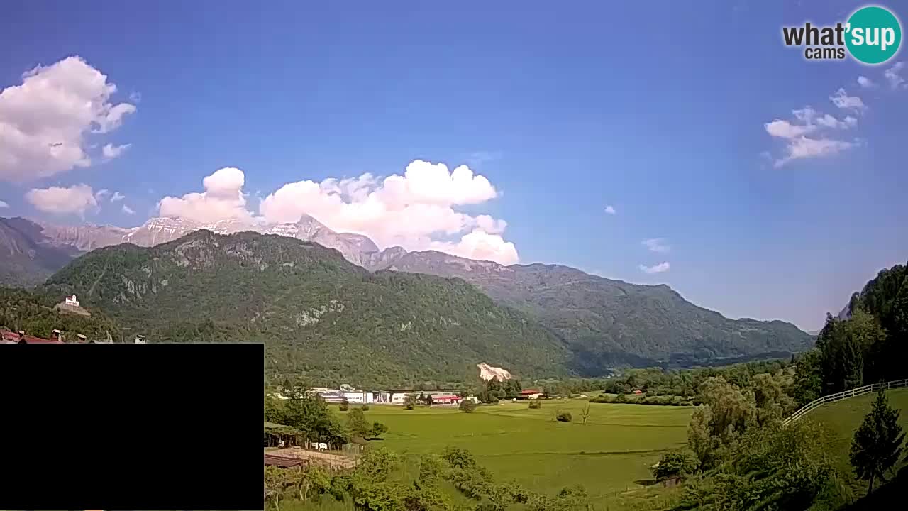 Webcam Kobarid – landing site for sailing paragliders in Kobarid with Ozben takeoff