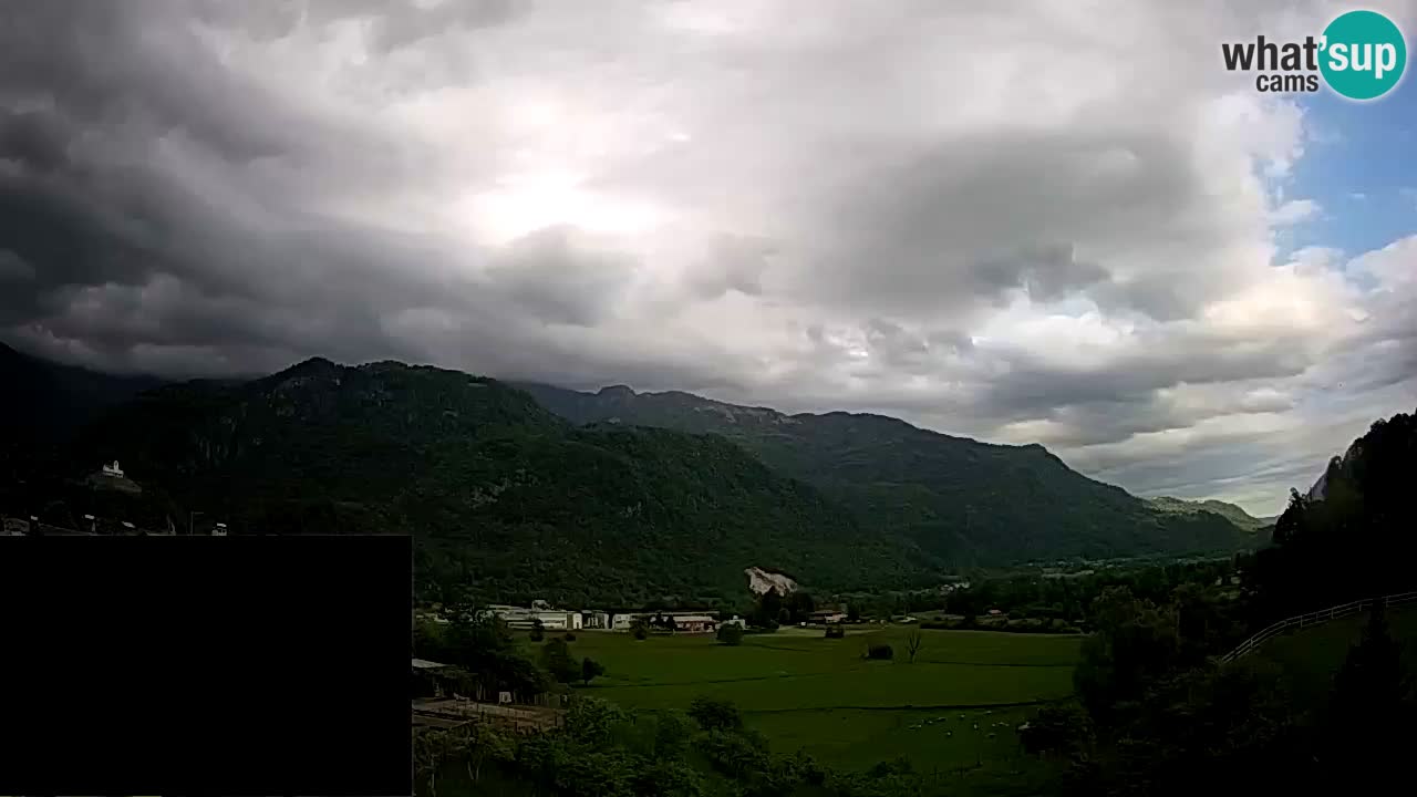 webcam Kobarid – Landefallschirm und Ozbenabstieg