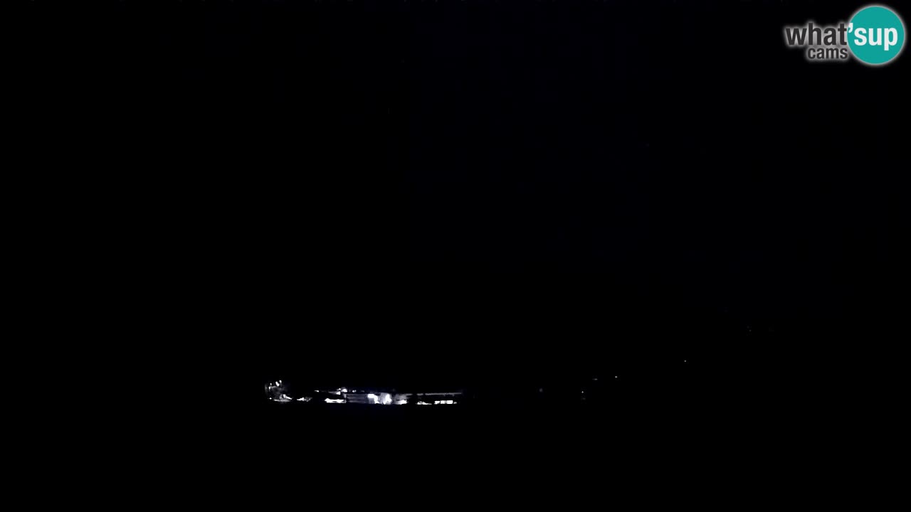 webcam Kobarid – landing site for sailing paragliders in Kobarid with Ozben takeoff