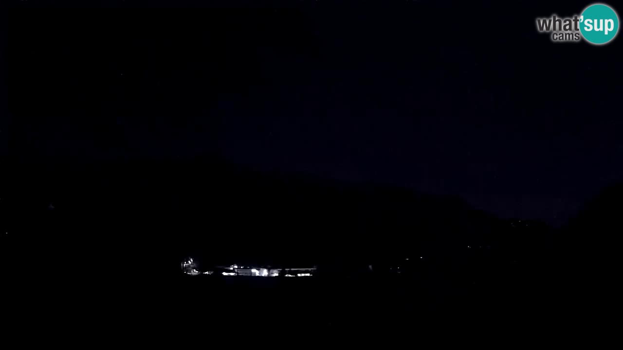 webcam Kobarid – landing site for sailing paragliders in Kobarid with Ozben takeoff