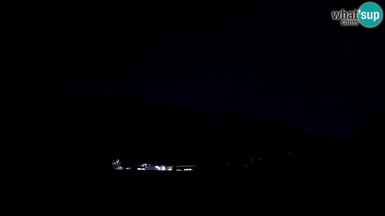 webcam Kobarid – landing site for sailing paragliders in Kobarid with Ozben takeoff