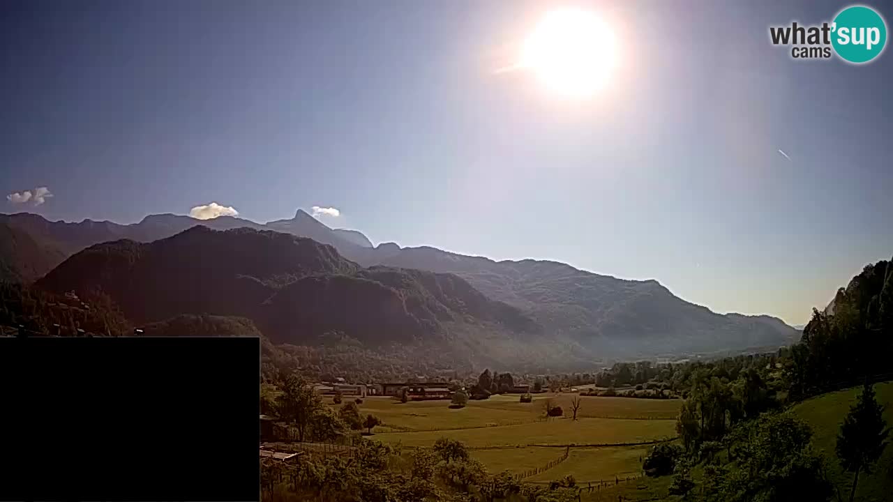 webcam Kobarid – Landefallschirm und Ozbenabstieg