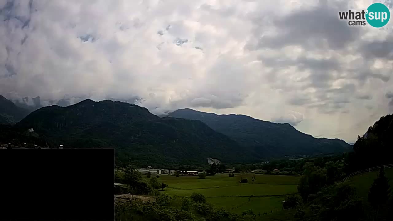 Webcam Kobarid – landing site for sailing paragliders in Kobarid with Ozben takeoff